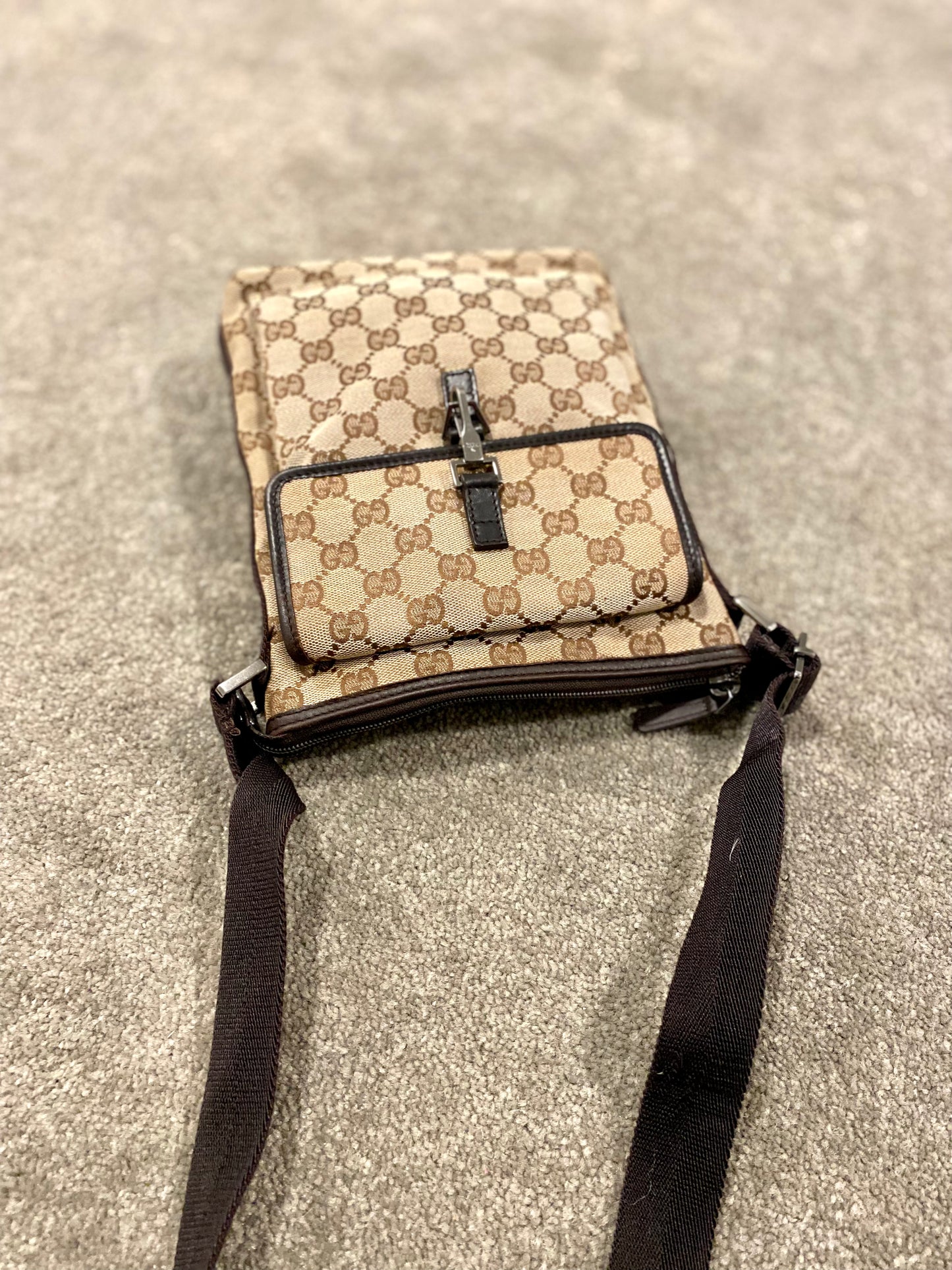 Gucci Crossbody /Shoulder / Sling Bag
