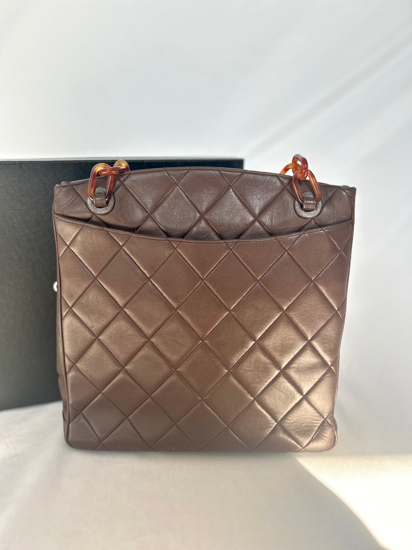 1986 Chanel Lambskin Tortoiseshell Chain Tote