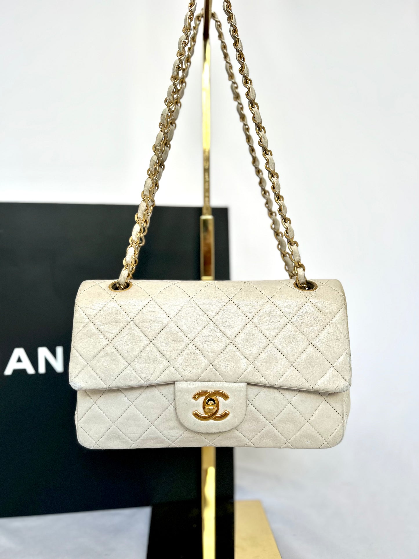 White Vintage Chanel Preloved Designer Lambskin Medium Classic Flap