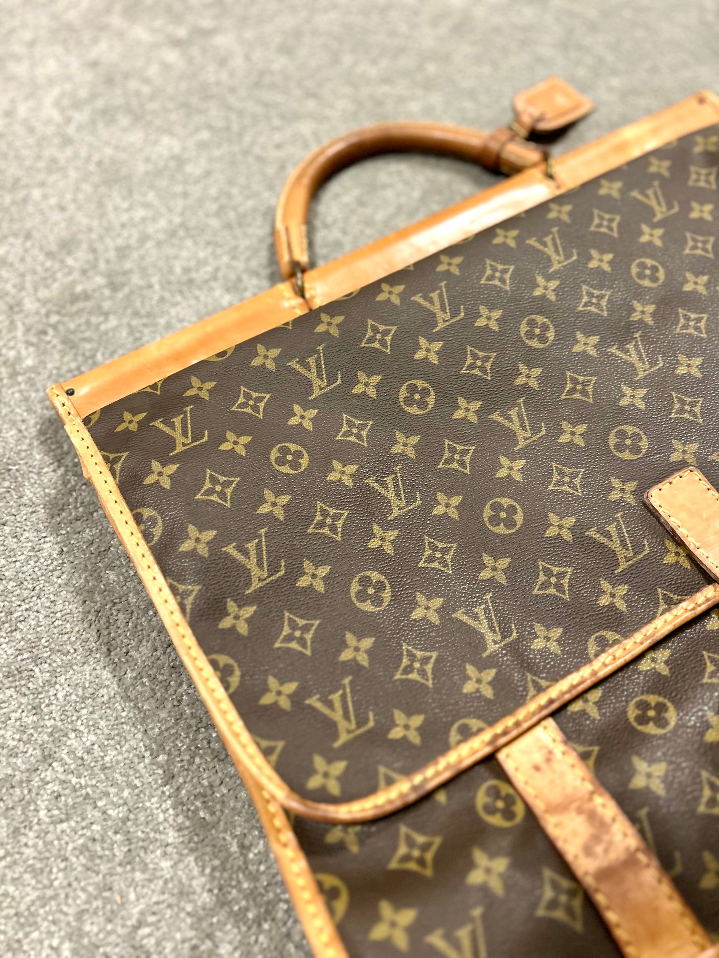 Louis Vuitton Monogram Sac Kleber