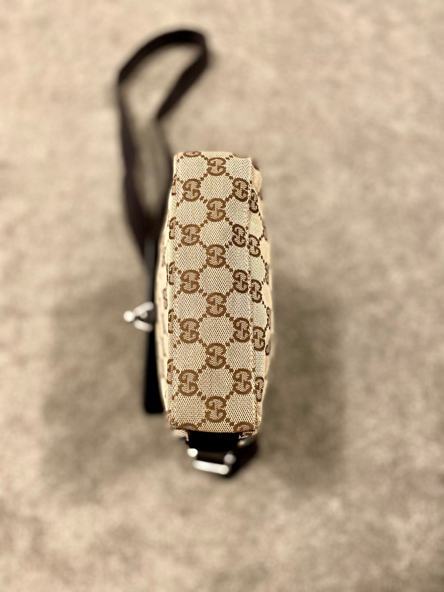 Gucci Crossbody /Shoulder / Sling Bag