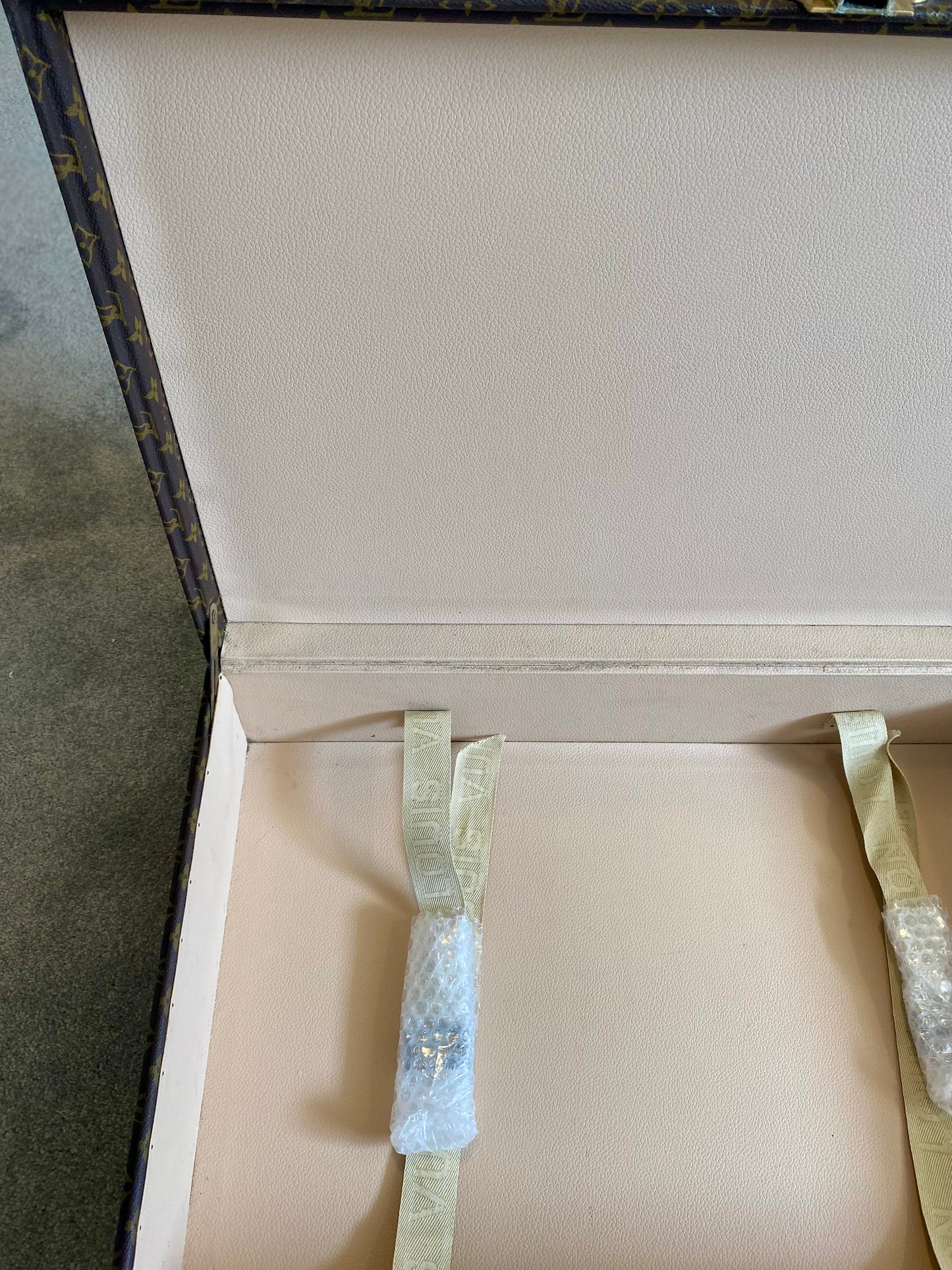Louis Vuitton Trunk