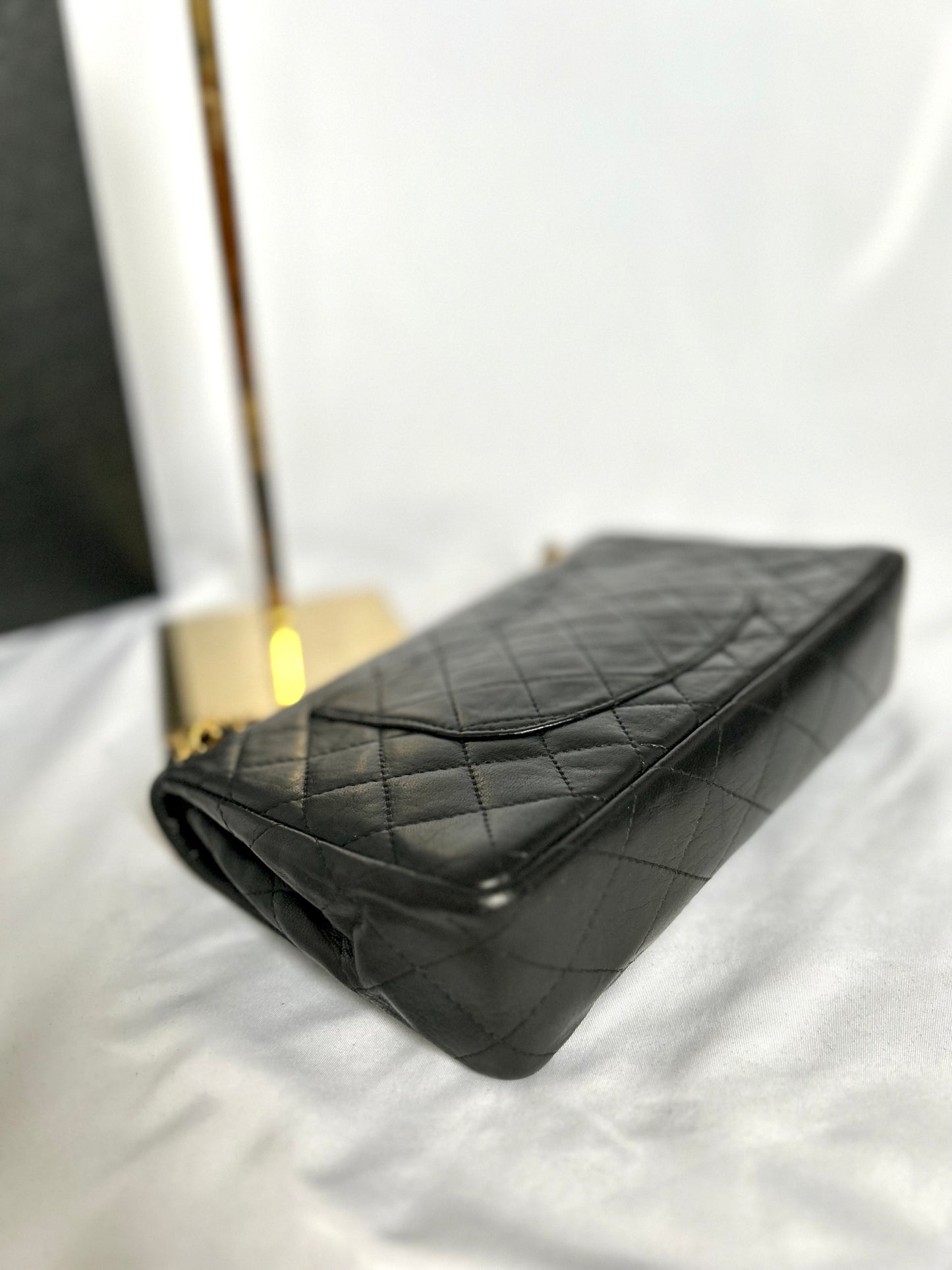 Black Medium Vintage Lambskin Chanel Classic Flap