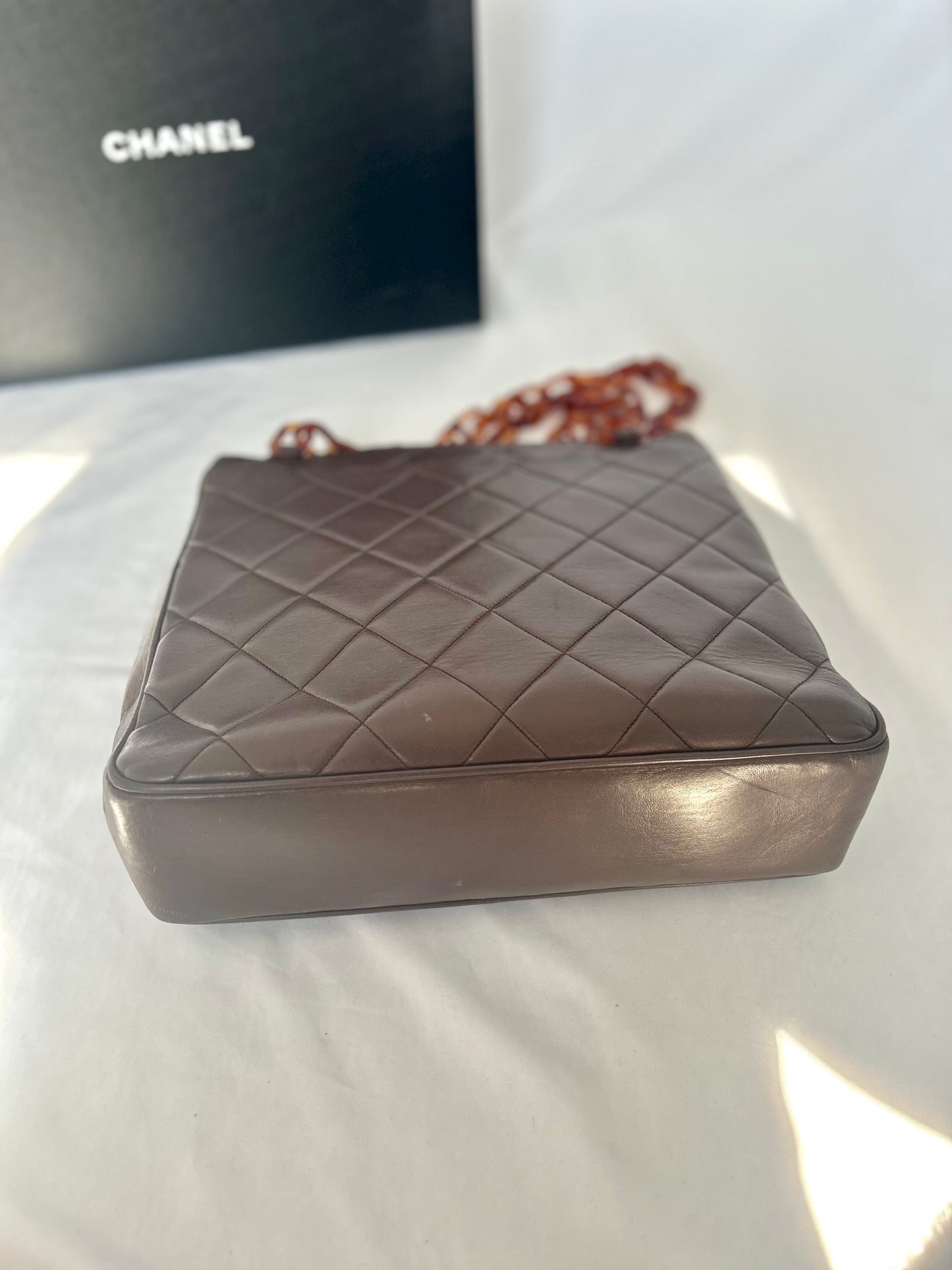 1986 Chanel Lambskin Tortoiseshell Chain Tote