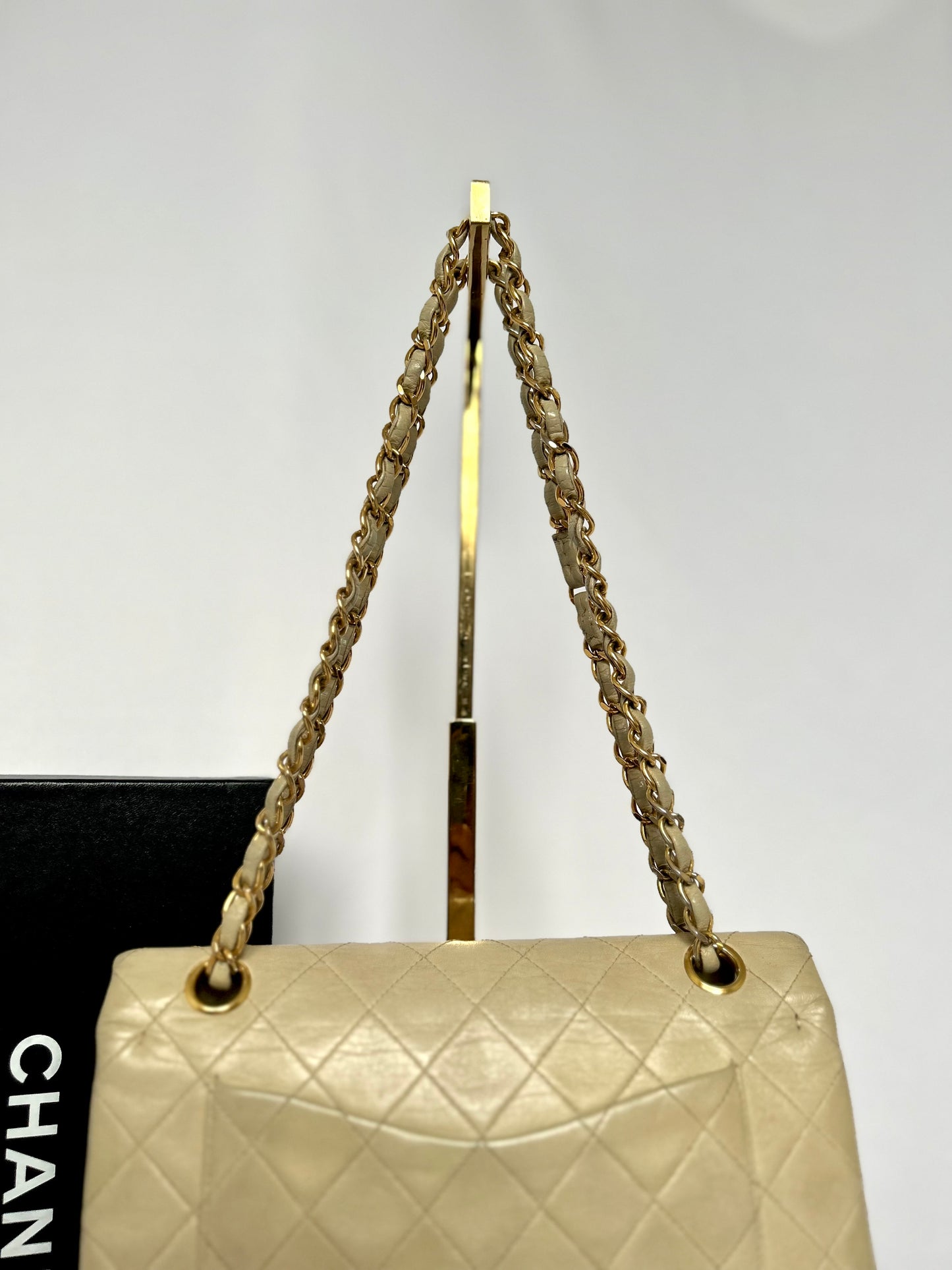 Beige Chanel Vintage Lambskin Medium Classic Flap