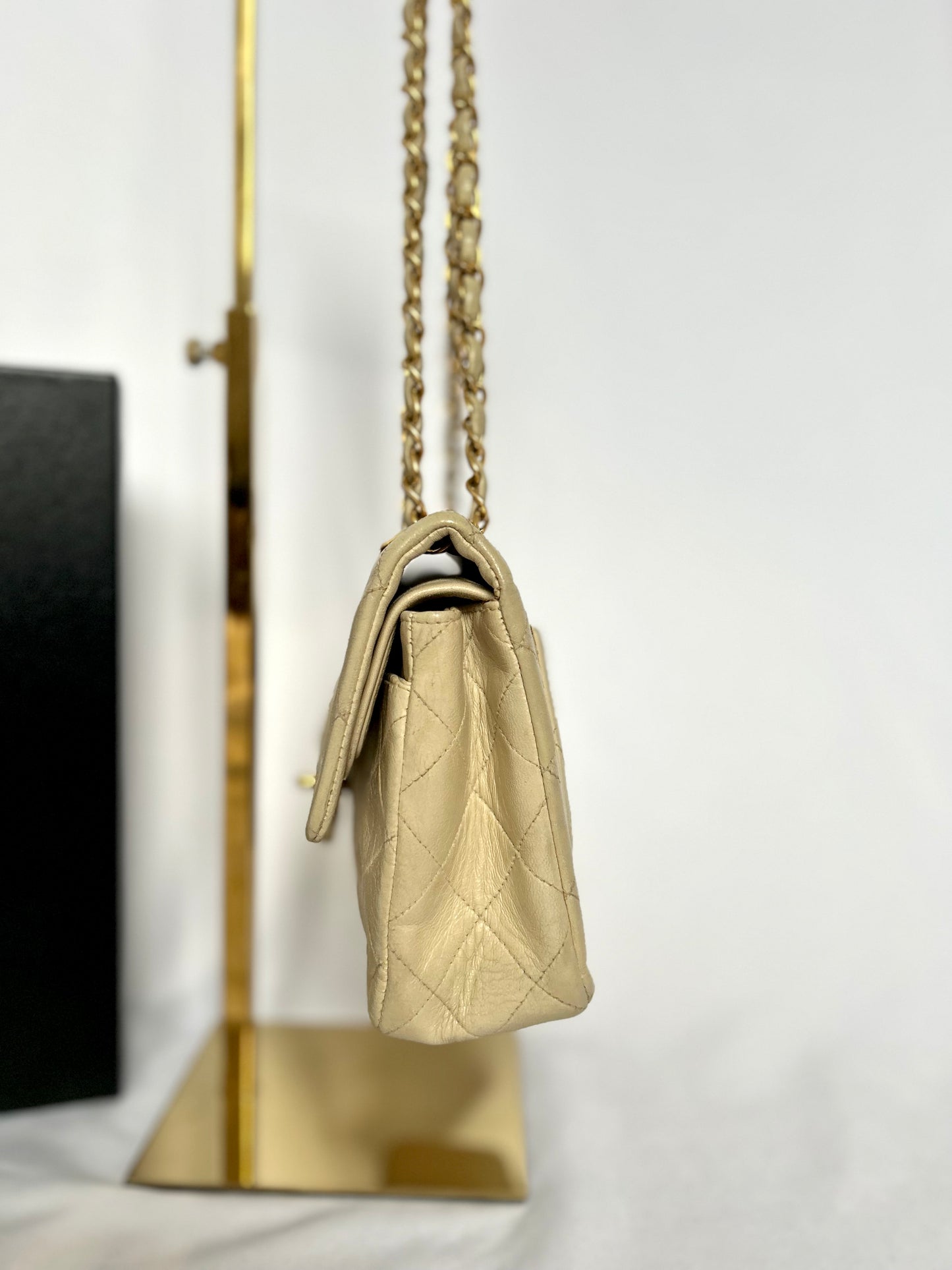Beige Chanel Vintage Lambskin Medium Classic Flap