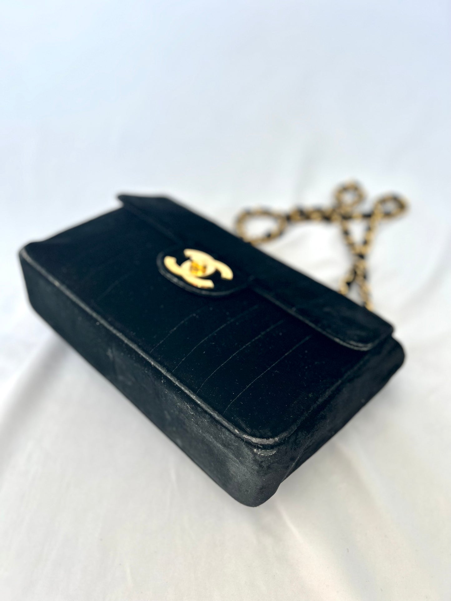 Chanel Velvet 1993-1994 Jumbo