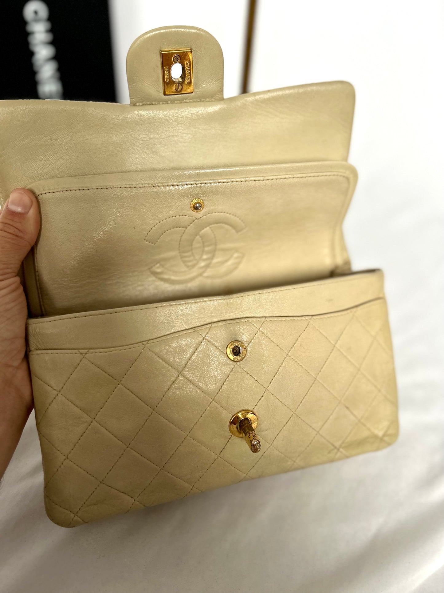 Beige Chanel Vintage Lambskin Medium Classic Flap