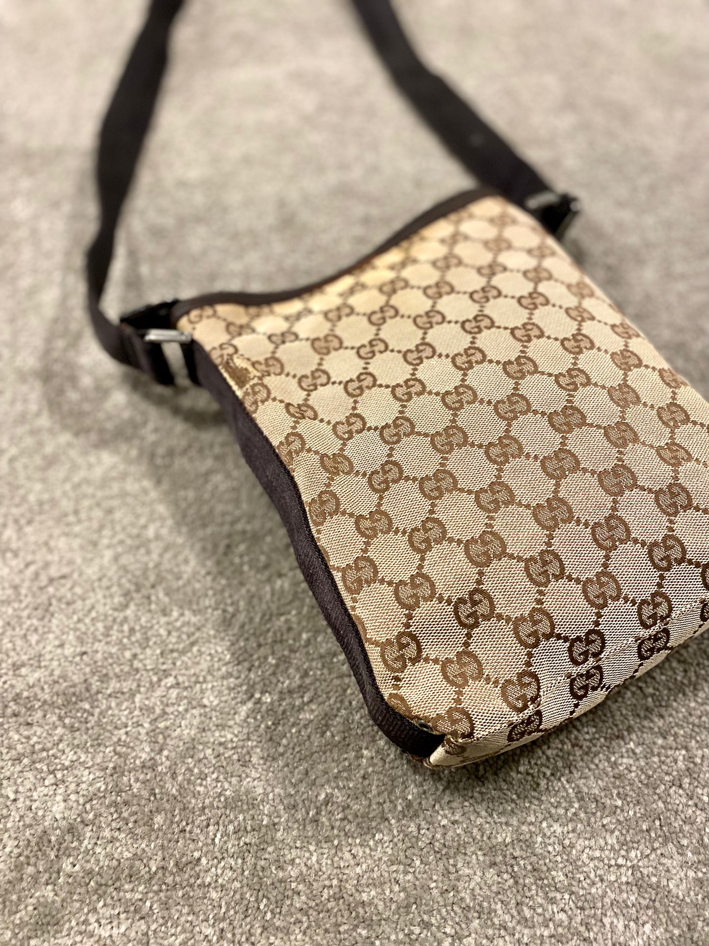 Gucci Crossbody /Shoulder / Sling Bag