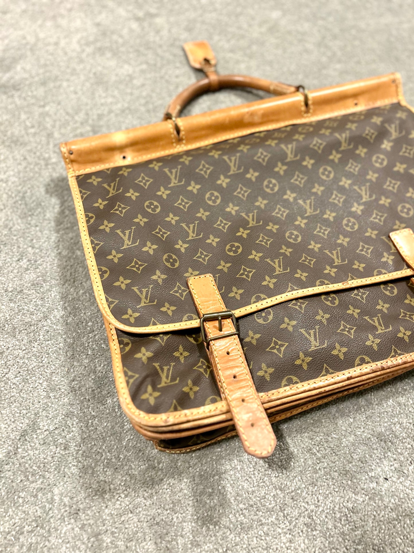 Louis Vuitton Monogram Sac Kleber