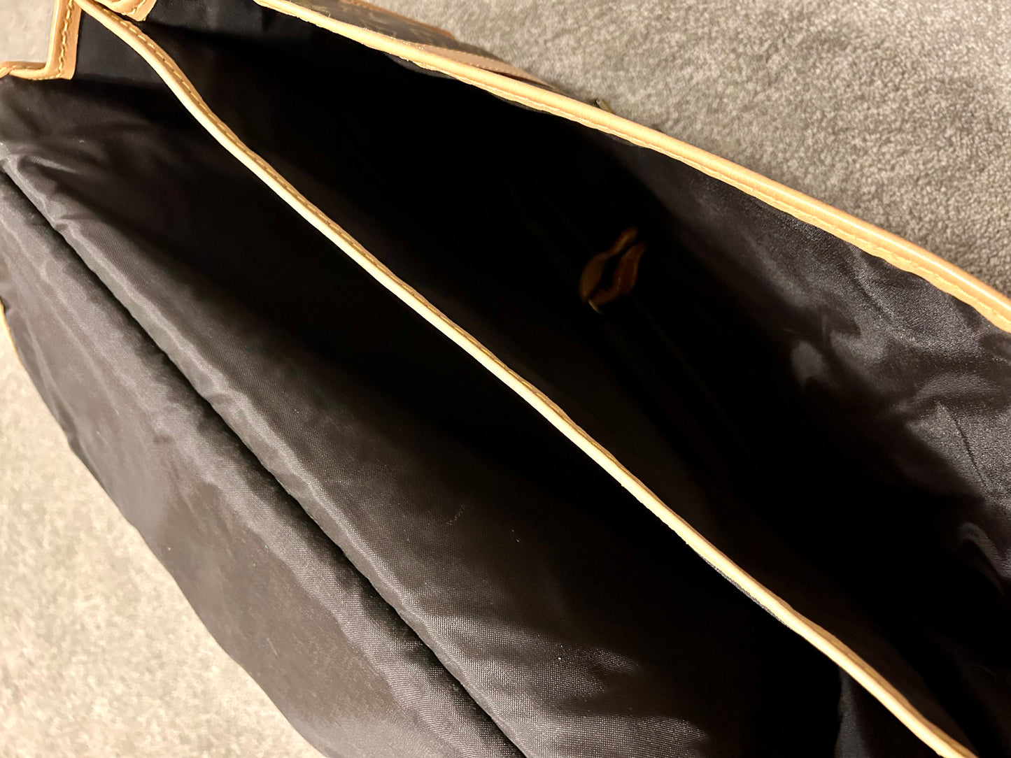 Louis Vuitton Monogram Sac Kleber