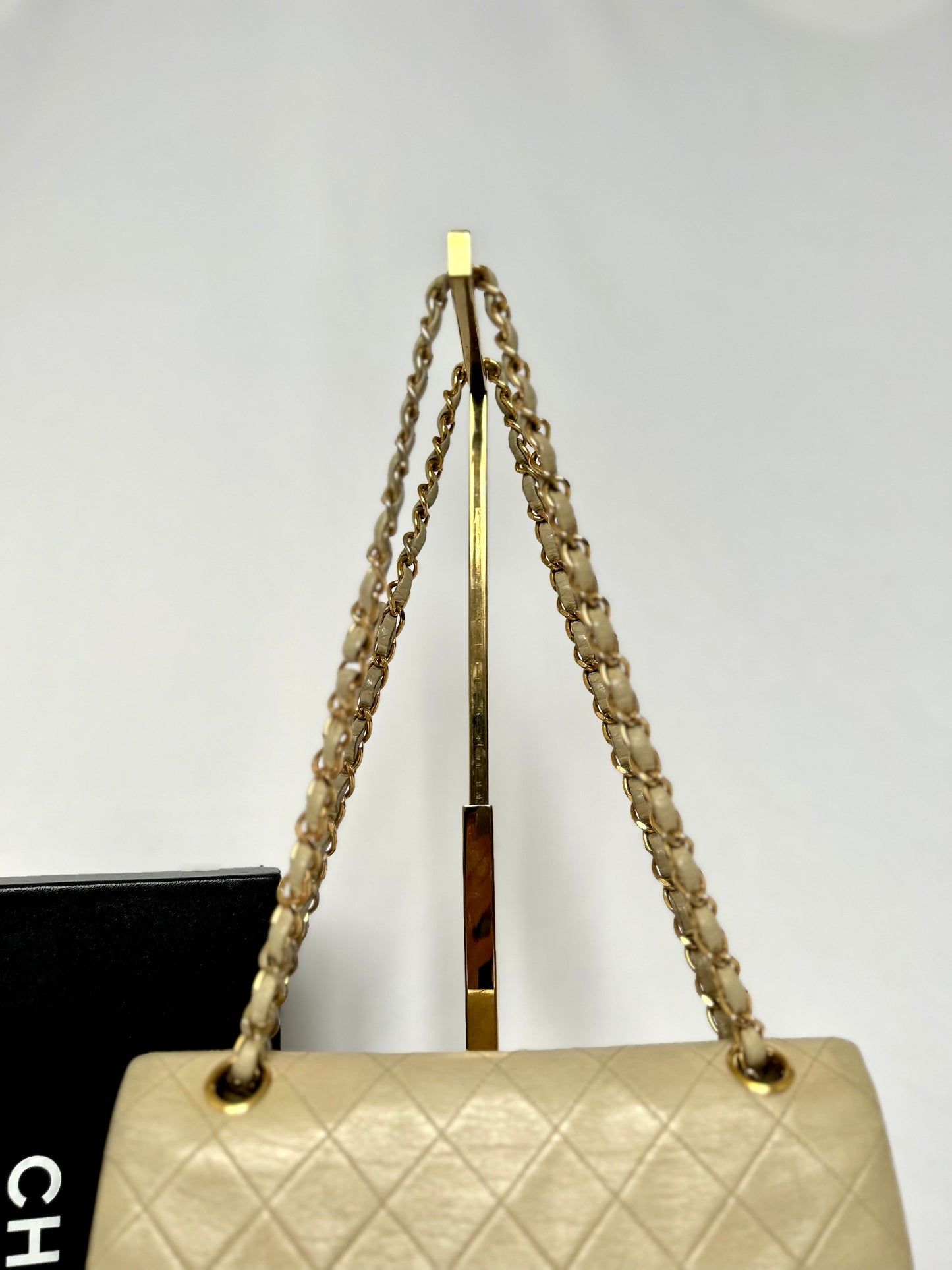 Beige Chanel Vintage Lambskin Medium Classic Flap
