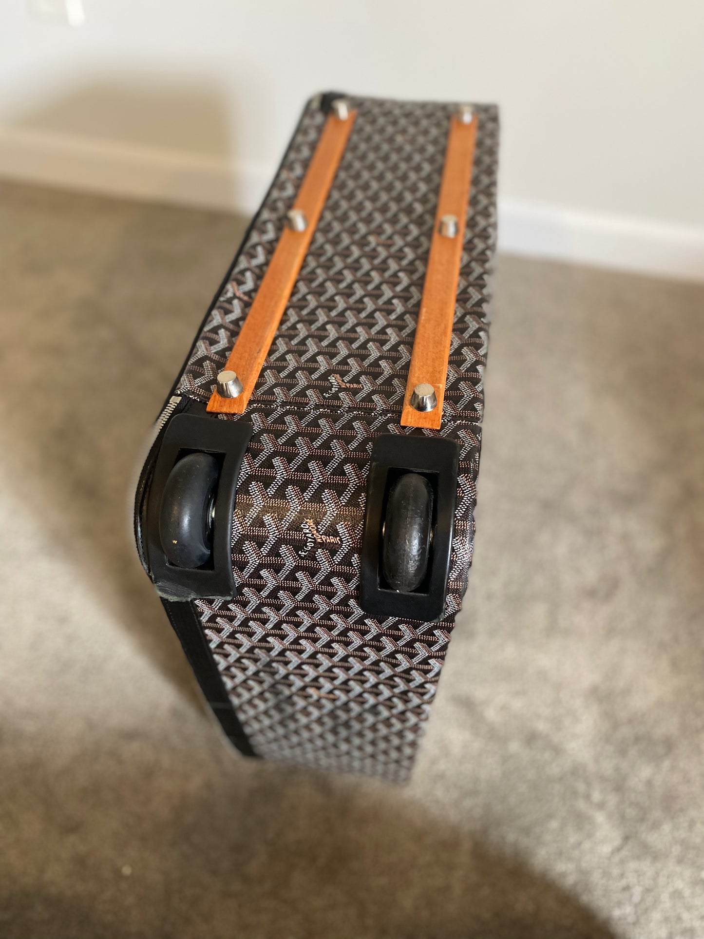 Goyard Roller Suitcase