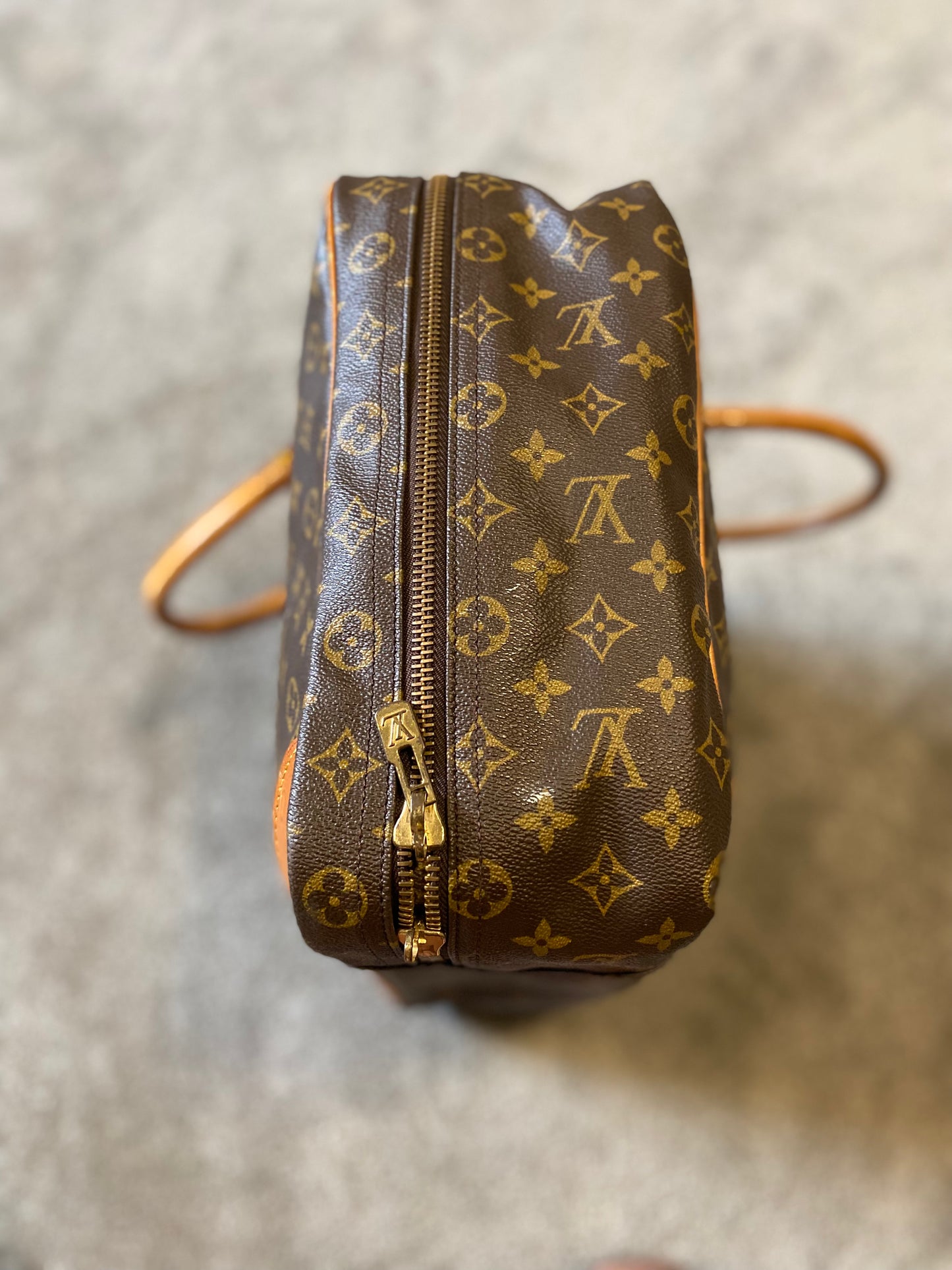 Louis Vuitton Sirius