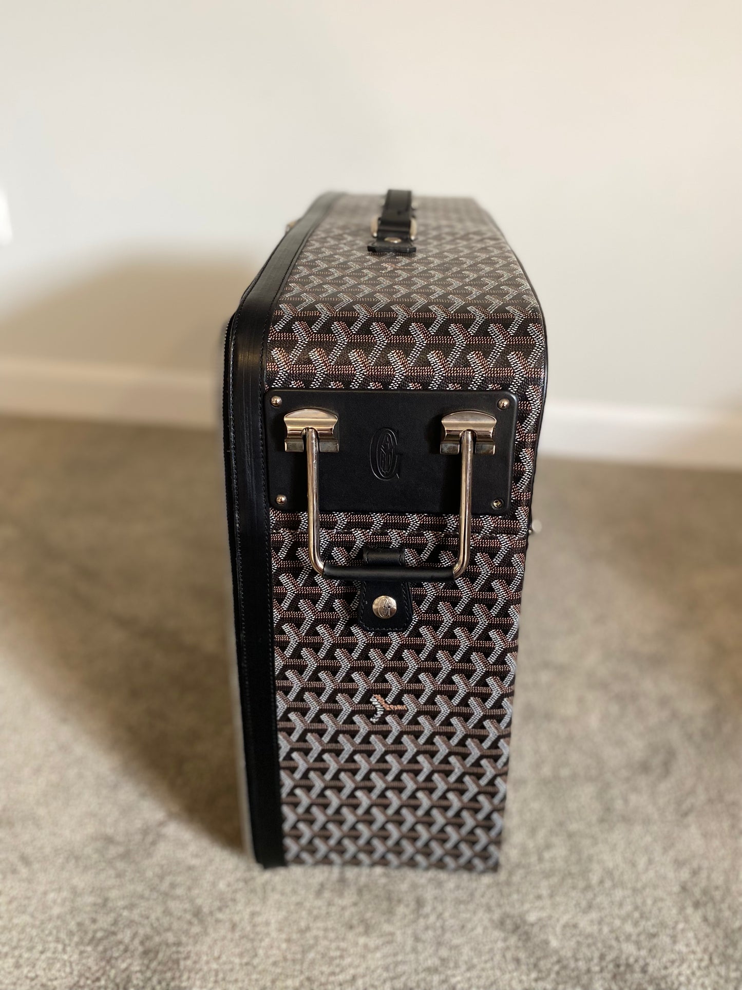 Goyard Roller Suitcase