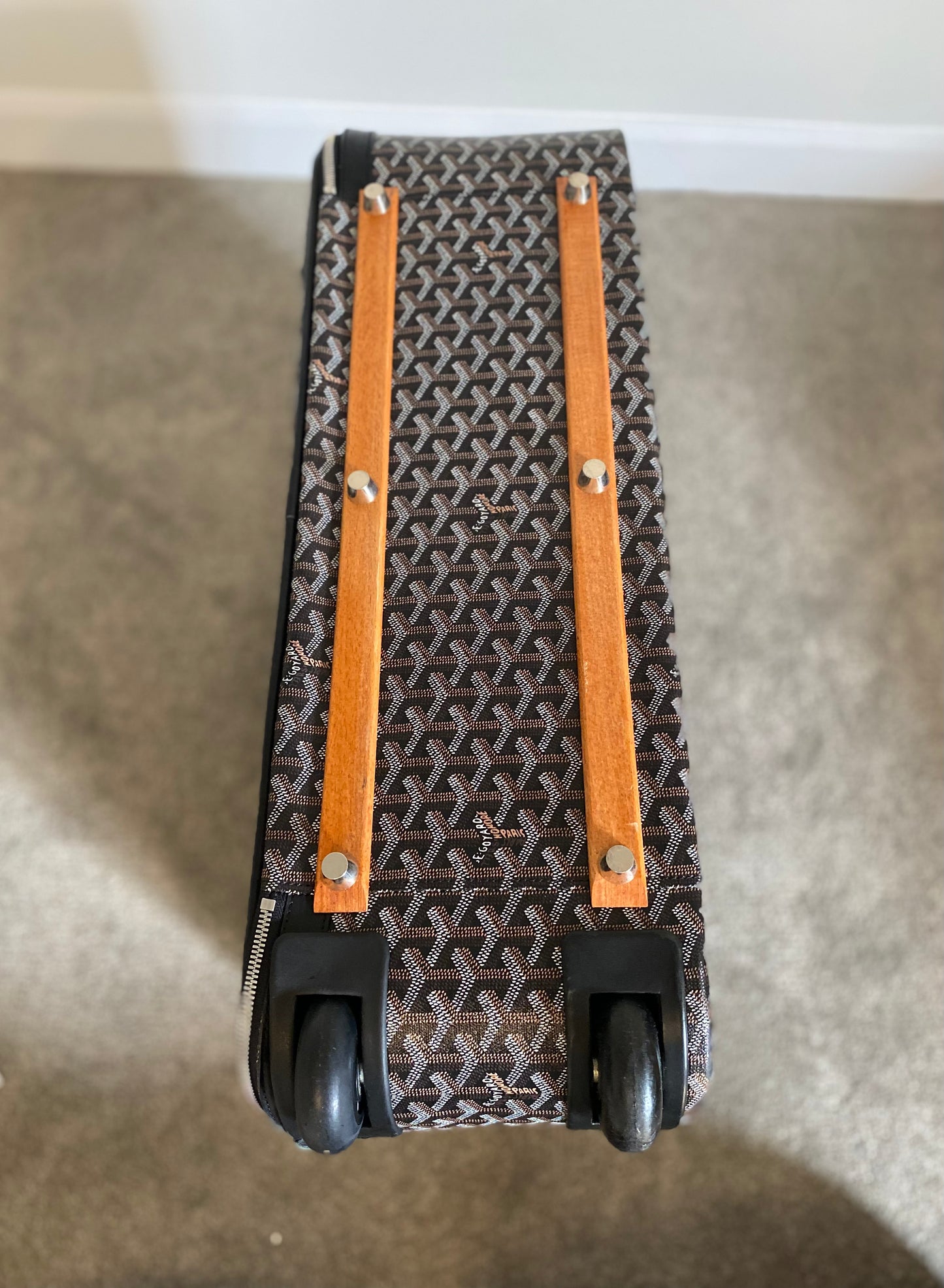 Goyard Roller Suitcase