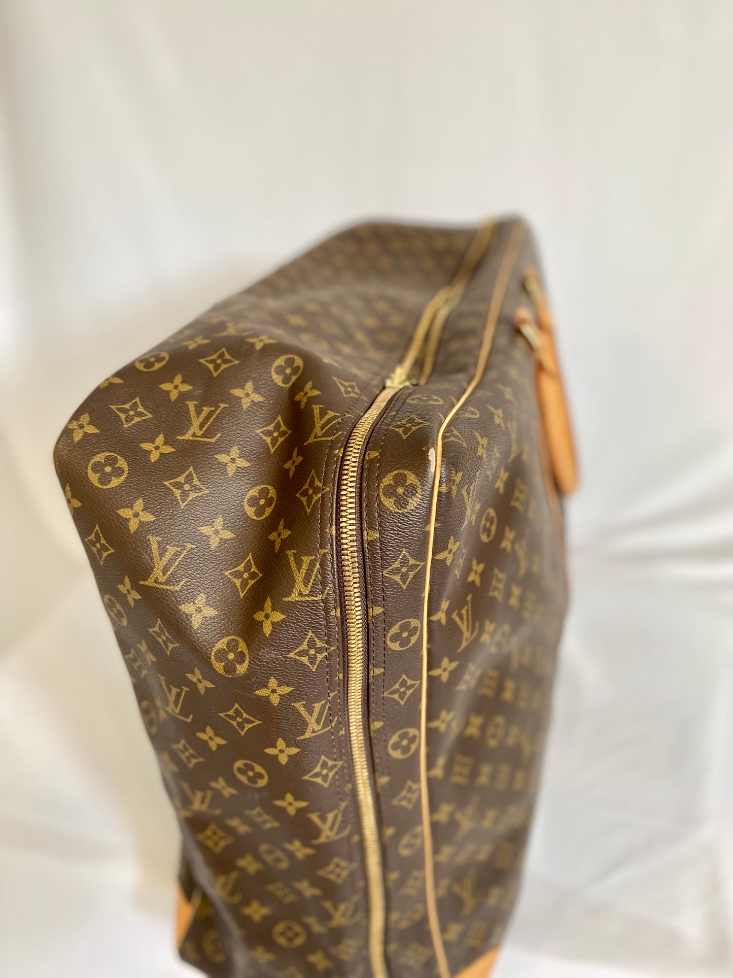 Louis Vuitton Sirius Luggage