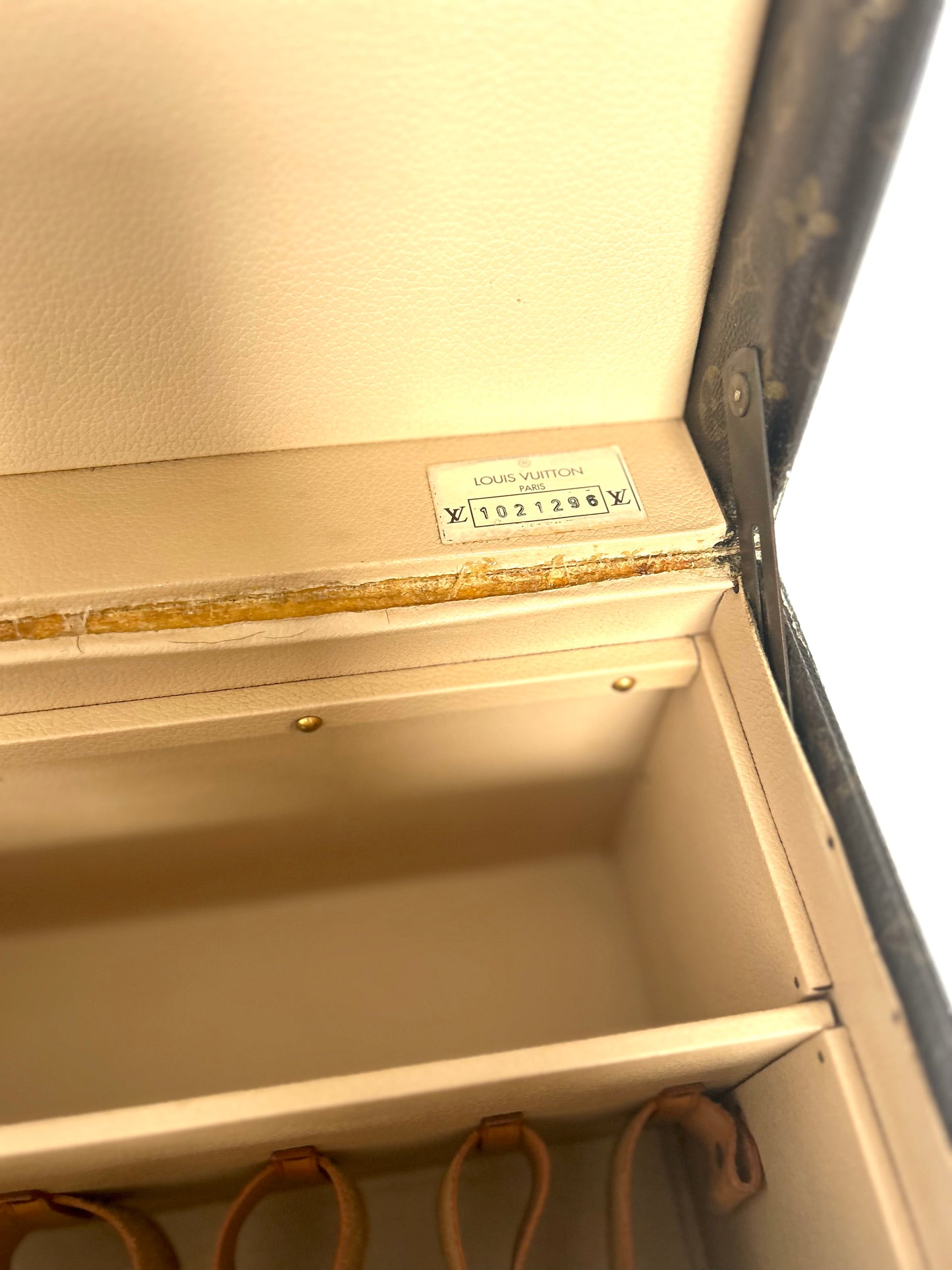 Louis Vuitton Vanity Boite Pharmacies Trunk