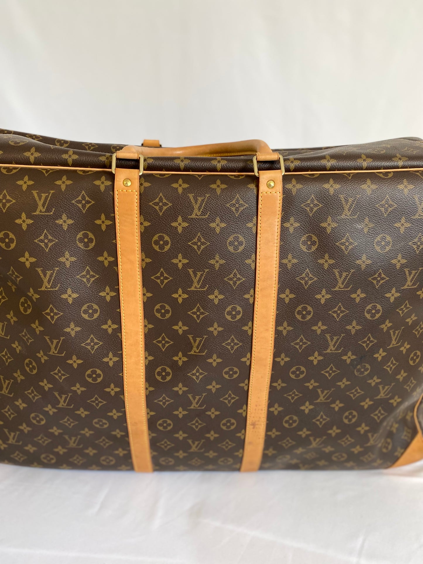 Louis Vuitton Sirius Luggage