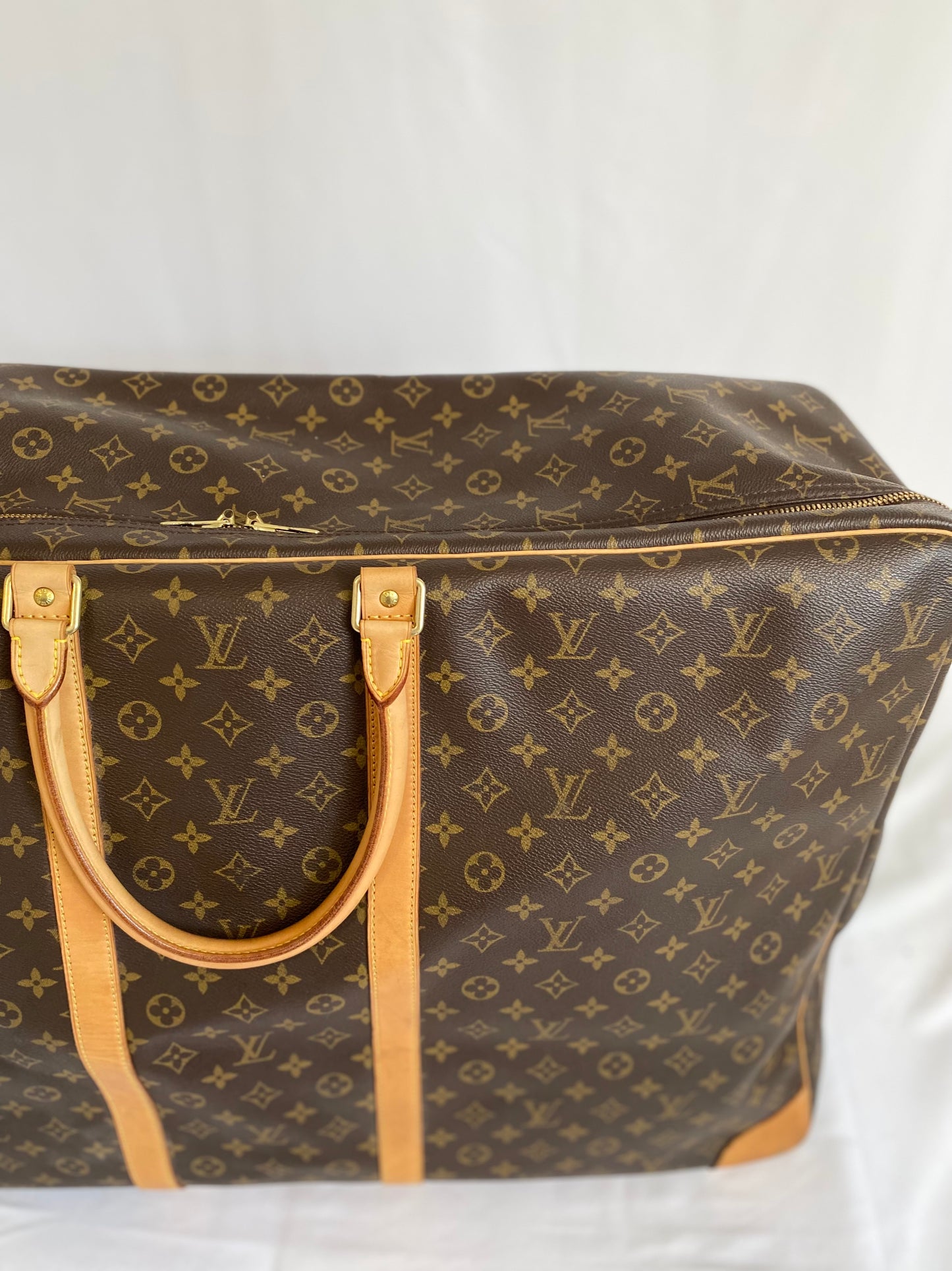 Louis Vuitton Sirius Luggage