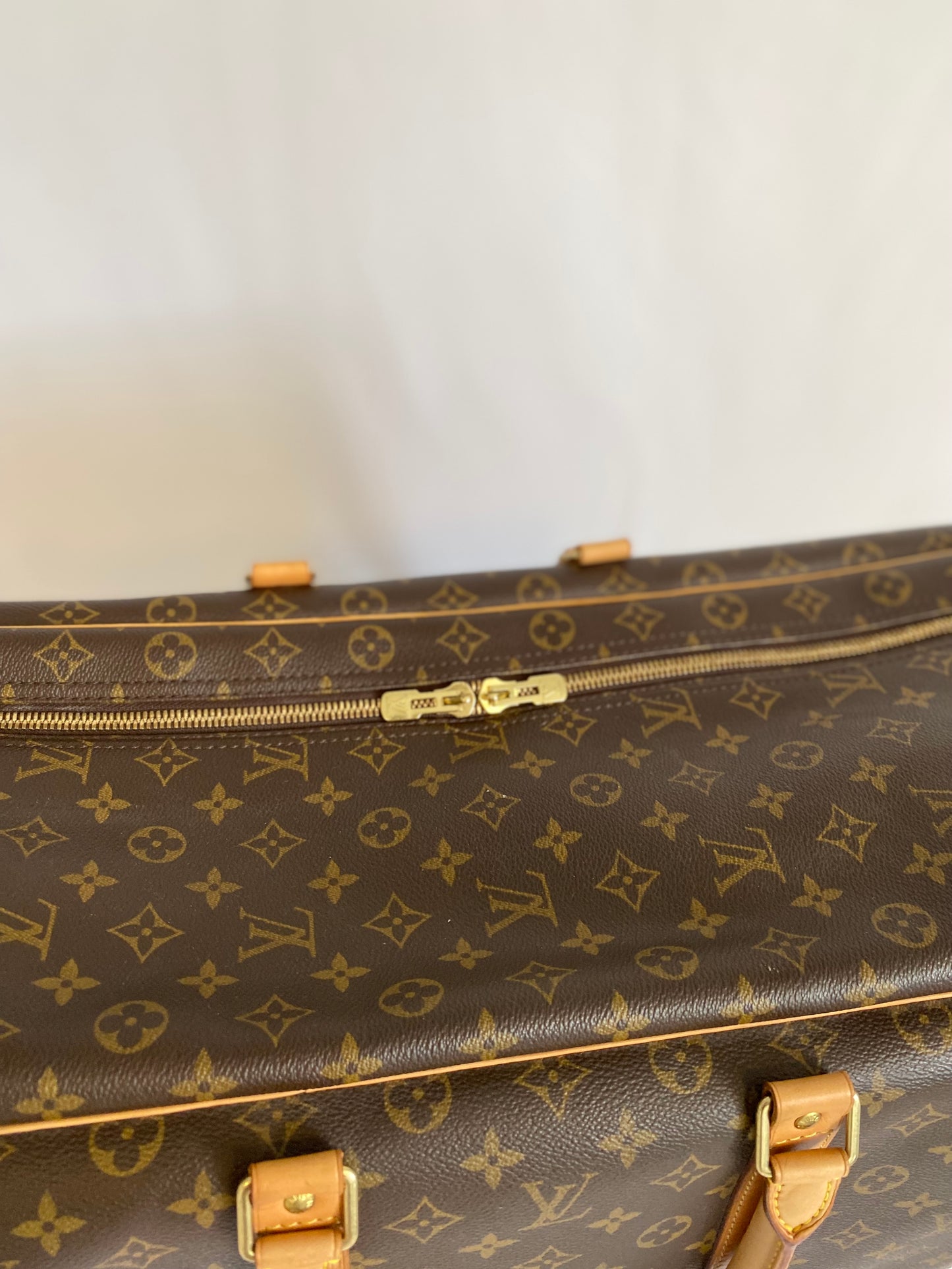 Louis Vuitton Sirius Luggage