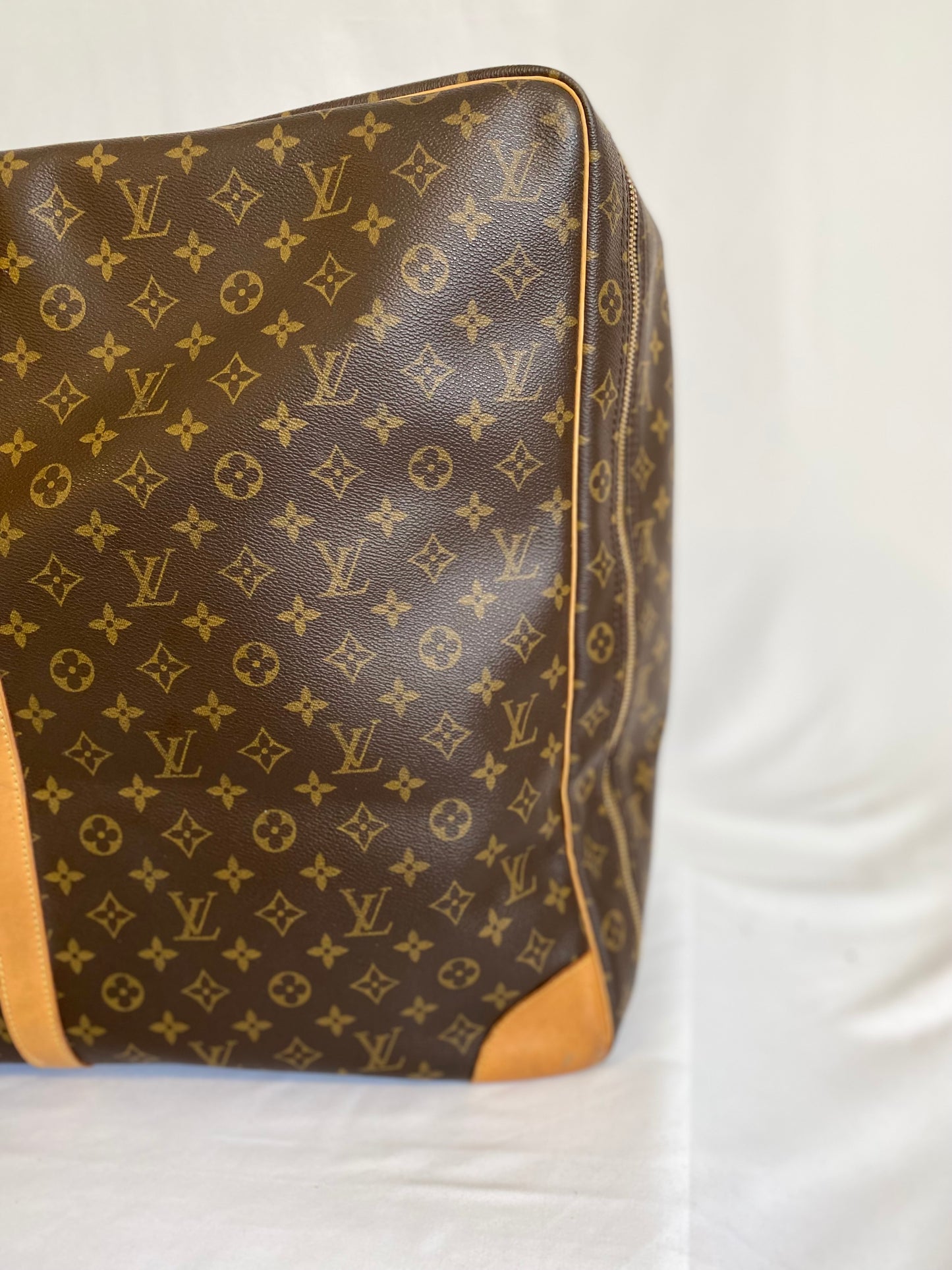 Louis Vuitton Sirius Luggage