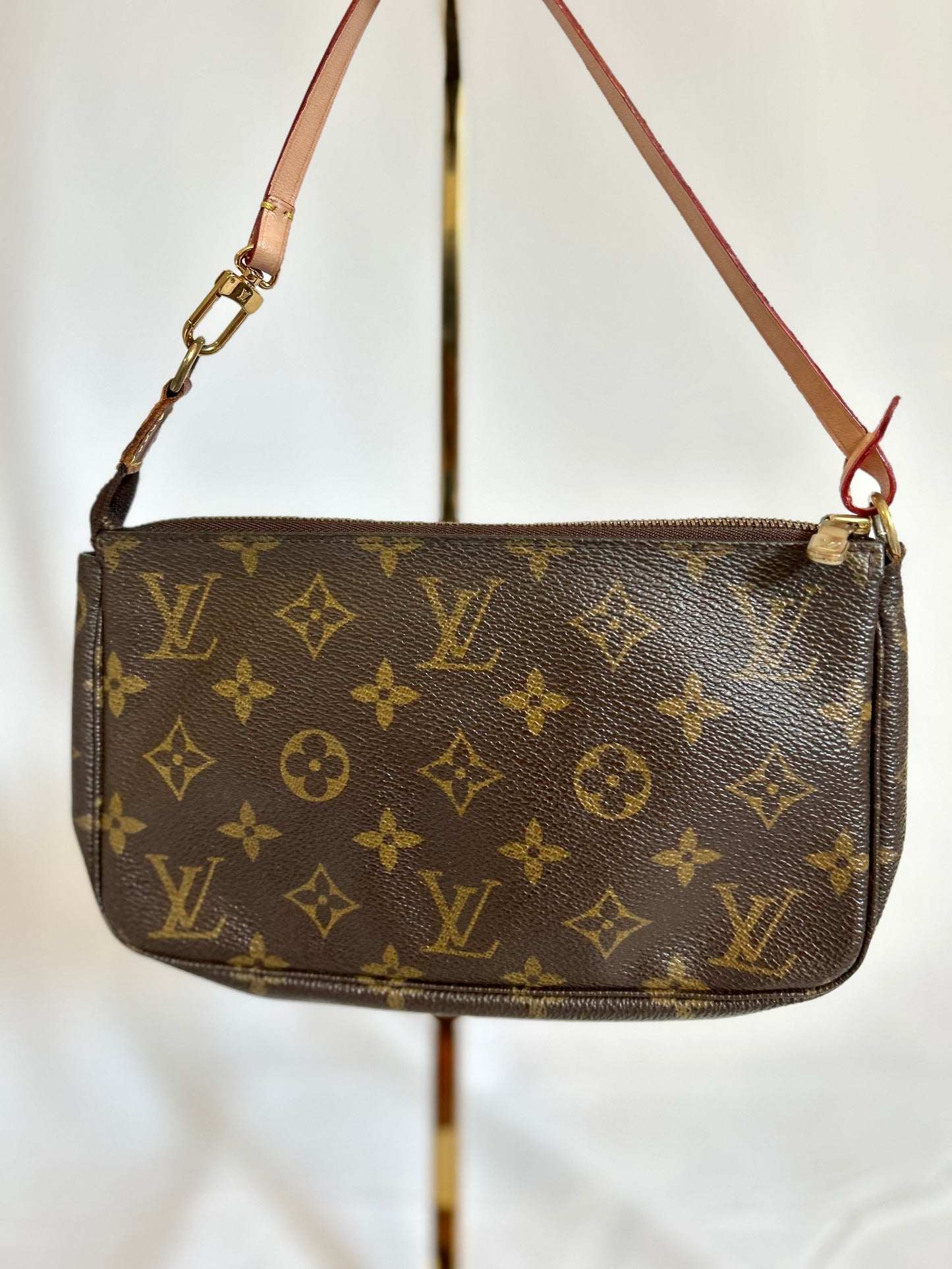 Louis Vuitton Pochette Accessoire