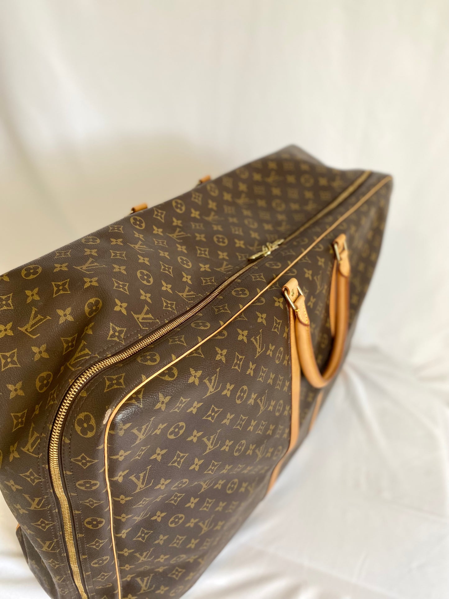 Louis Vuitton Sirius Luggage