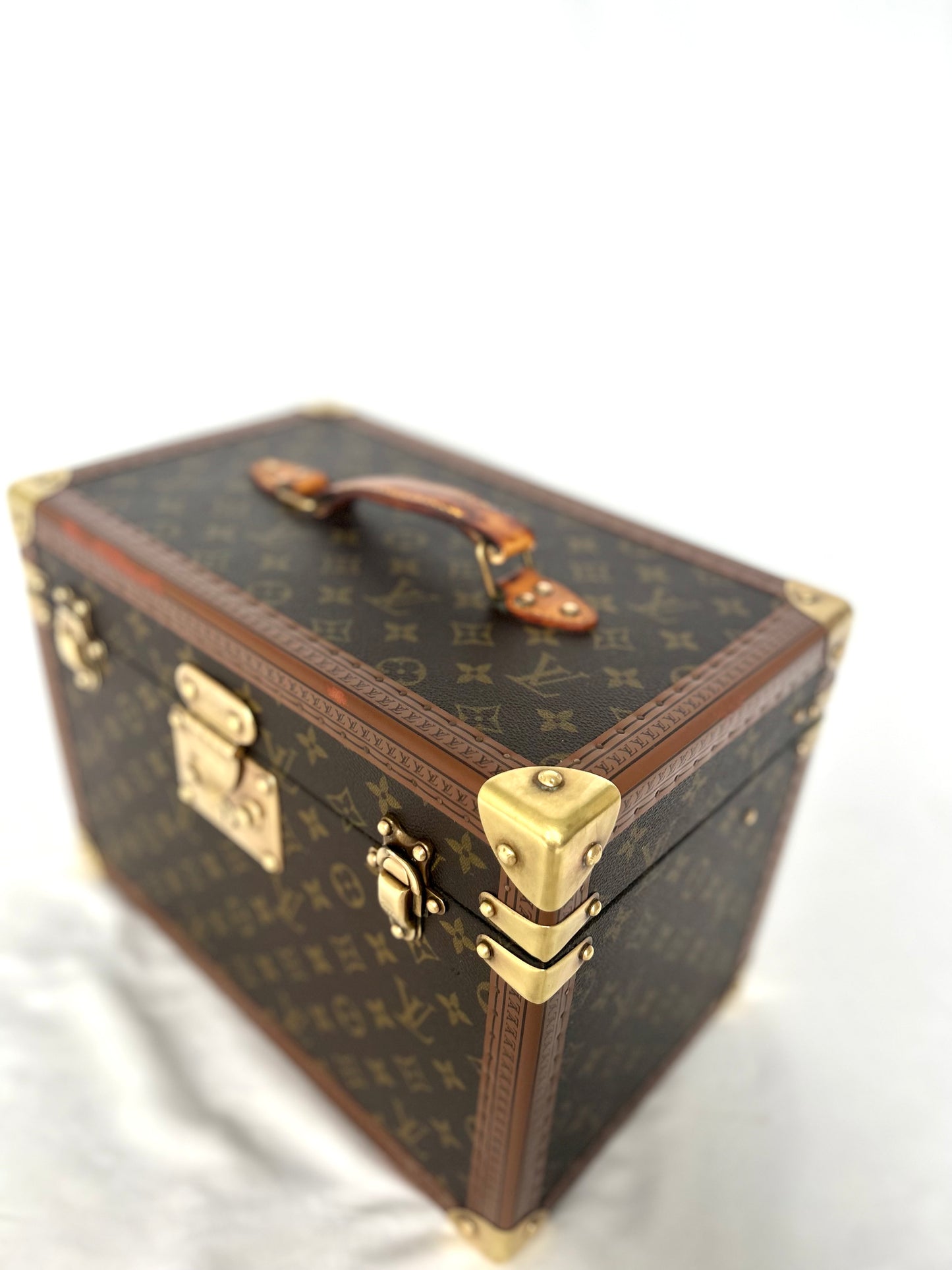 Louis Vuitton Vanity Boite Pharmacies Trunk