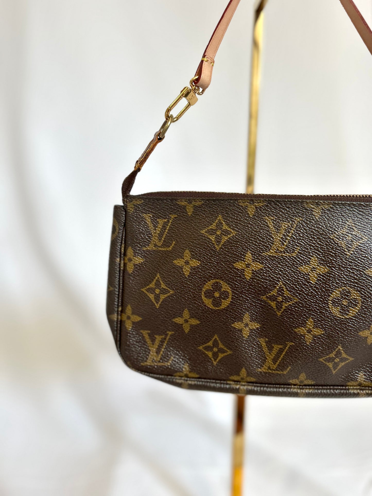 Louis Vuitton Pochette Accessoire