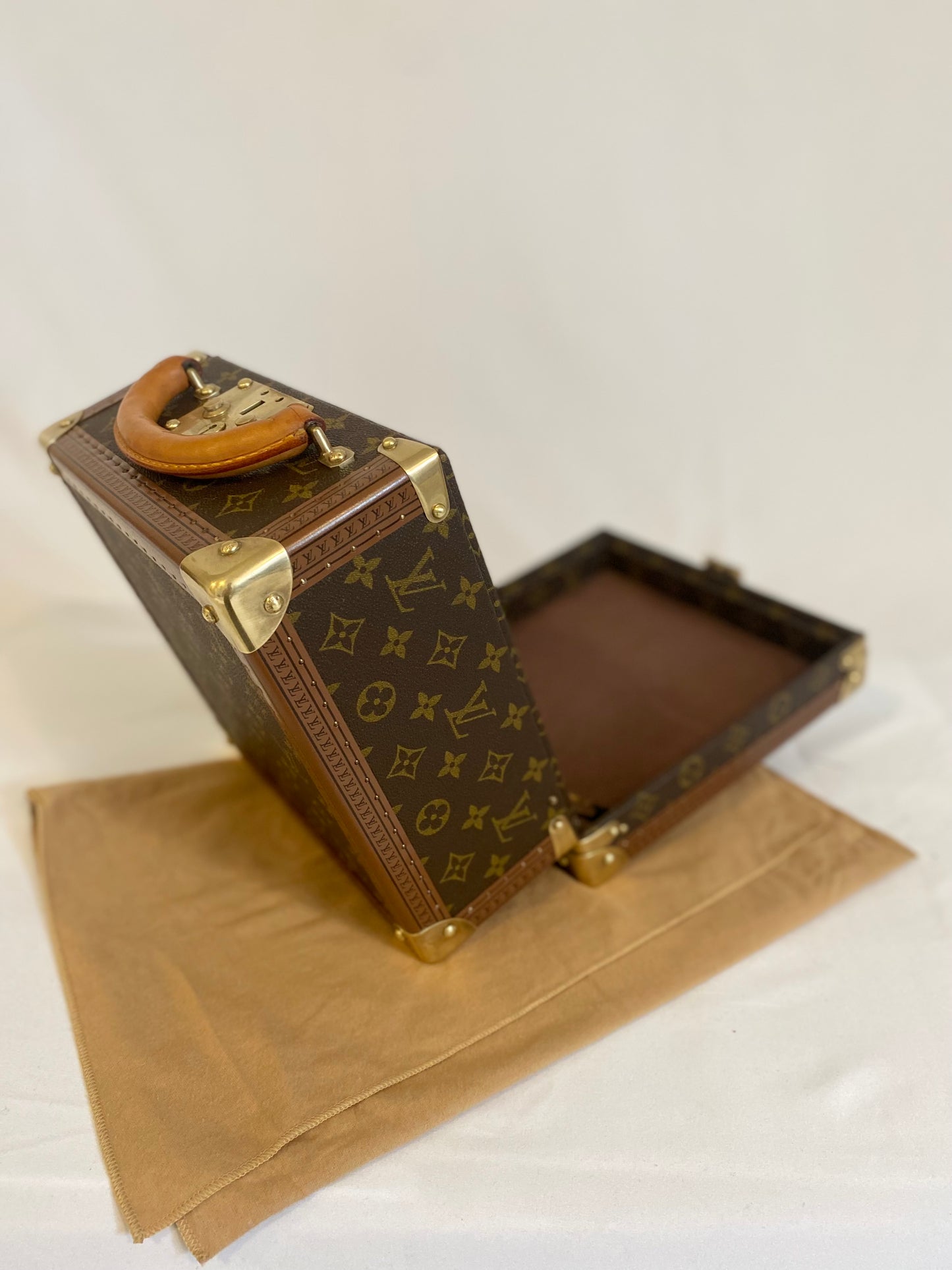 Louis Vuitton Watch / Jewelry Kotoville 25