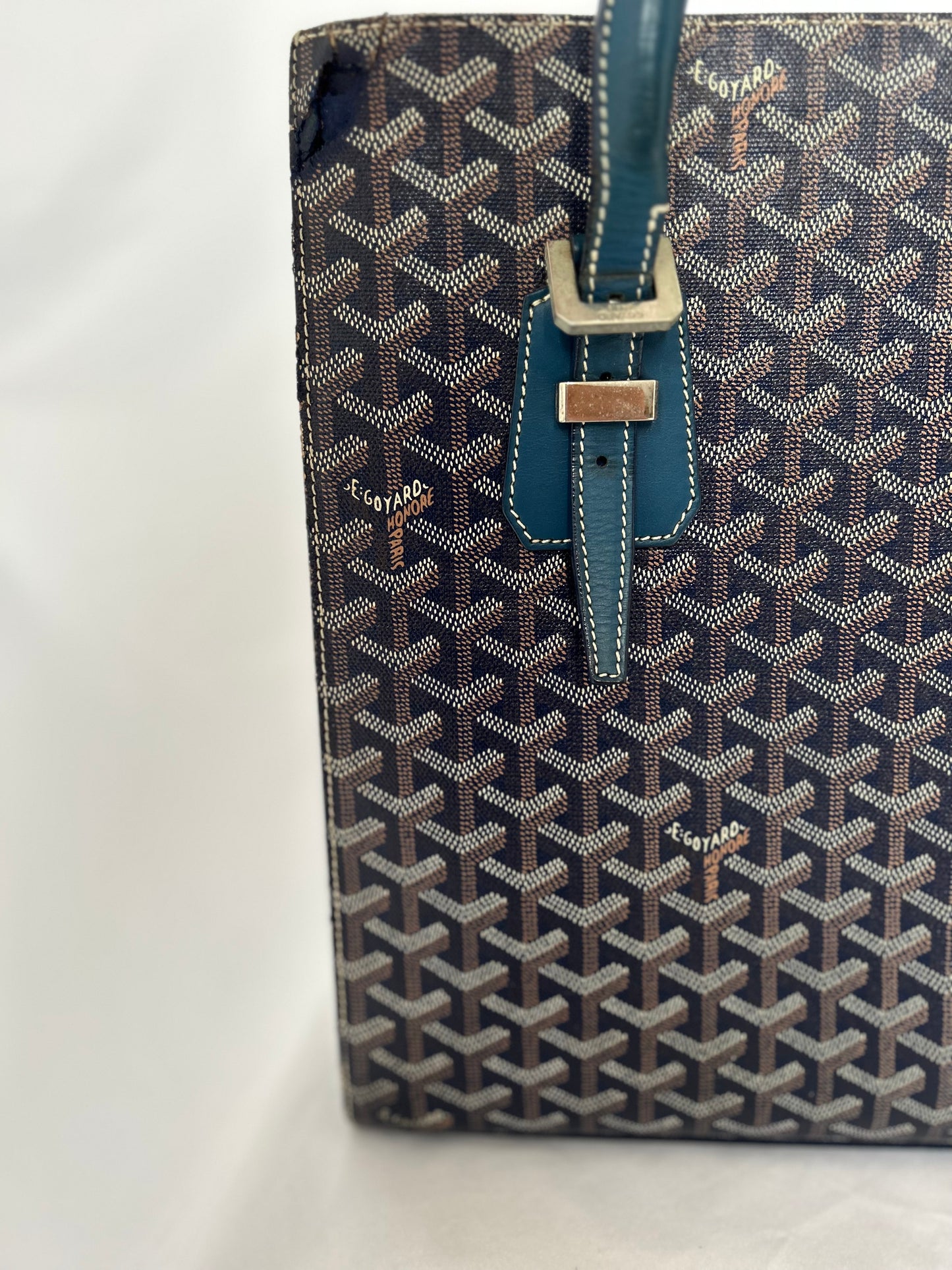 Goyard Comores Tote Bag PM (has chipped top corner)