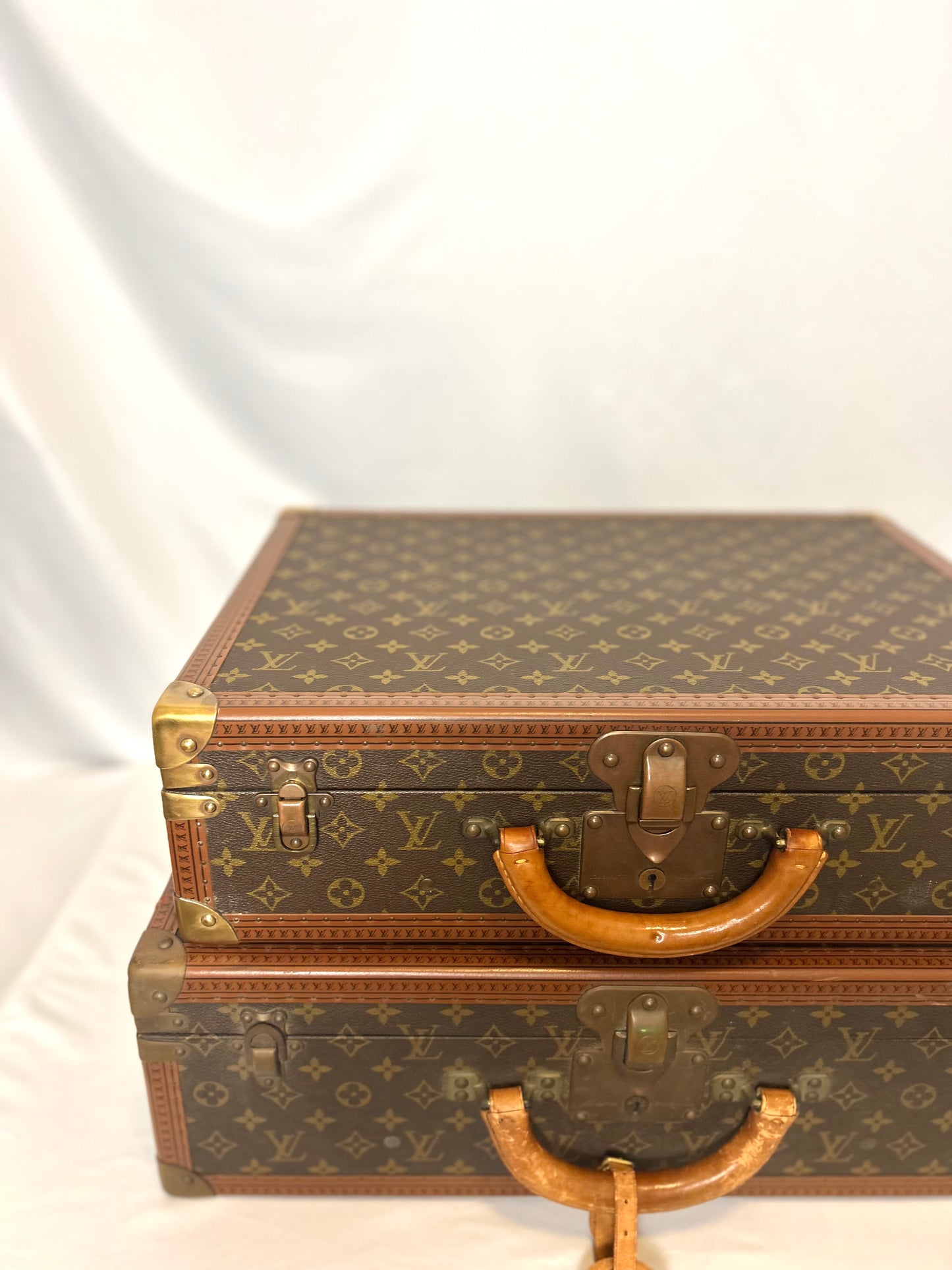 2 Louis Vuitton Trunks