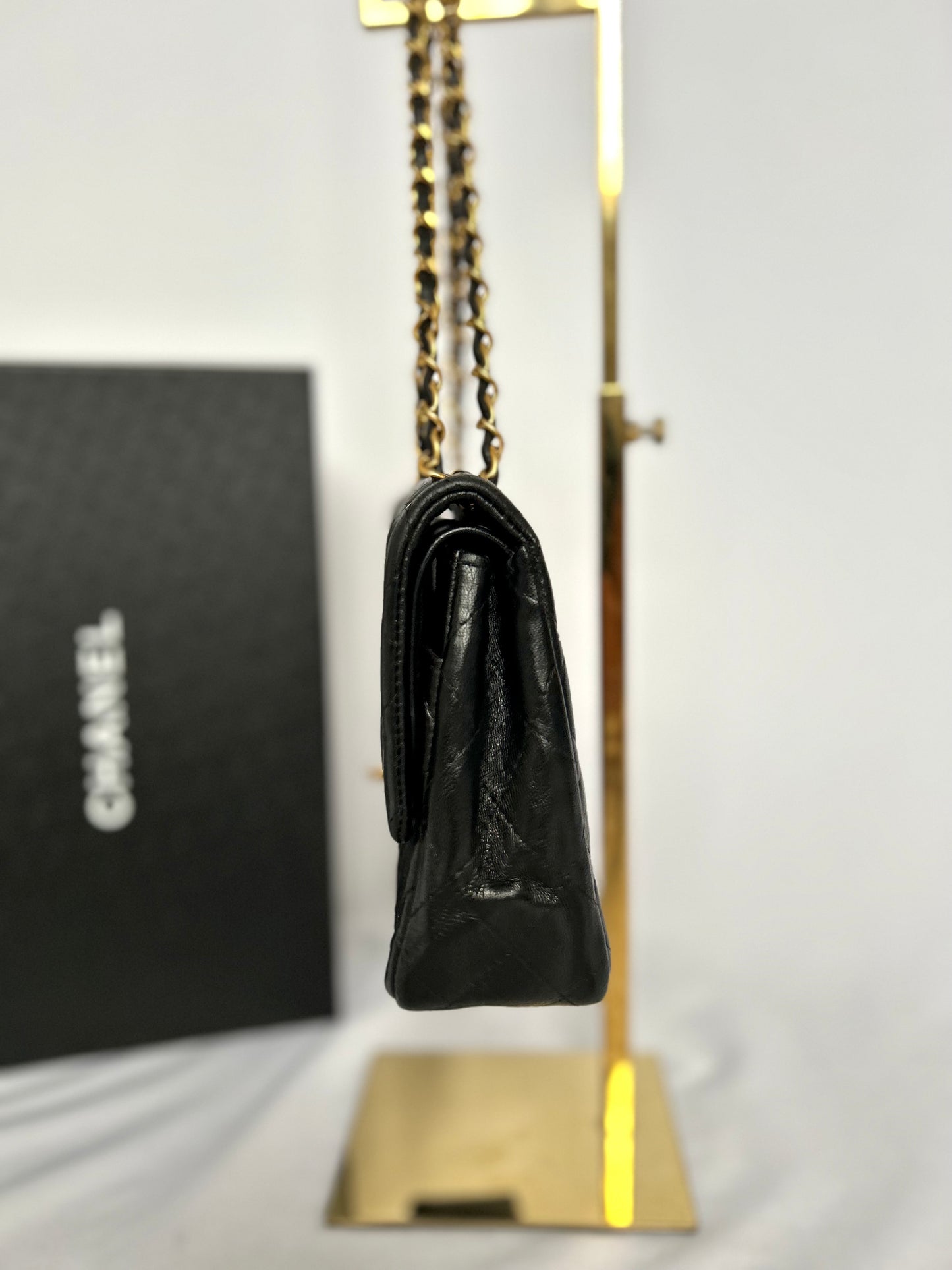 Black Medium Vintage Lambskin Chanel Classic Flap