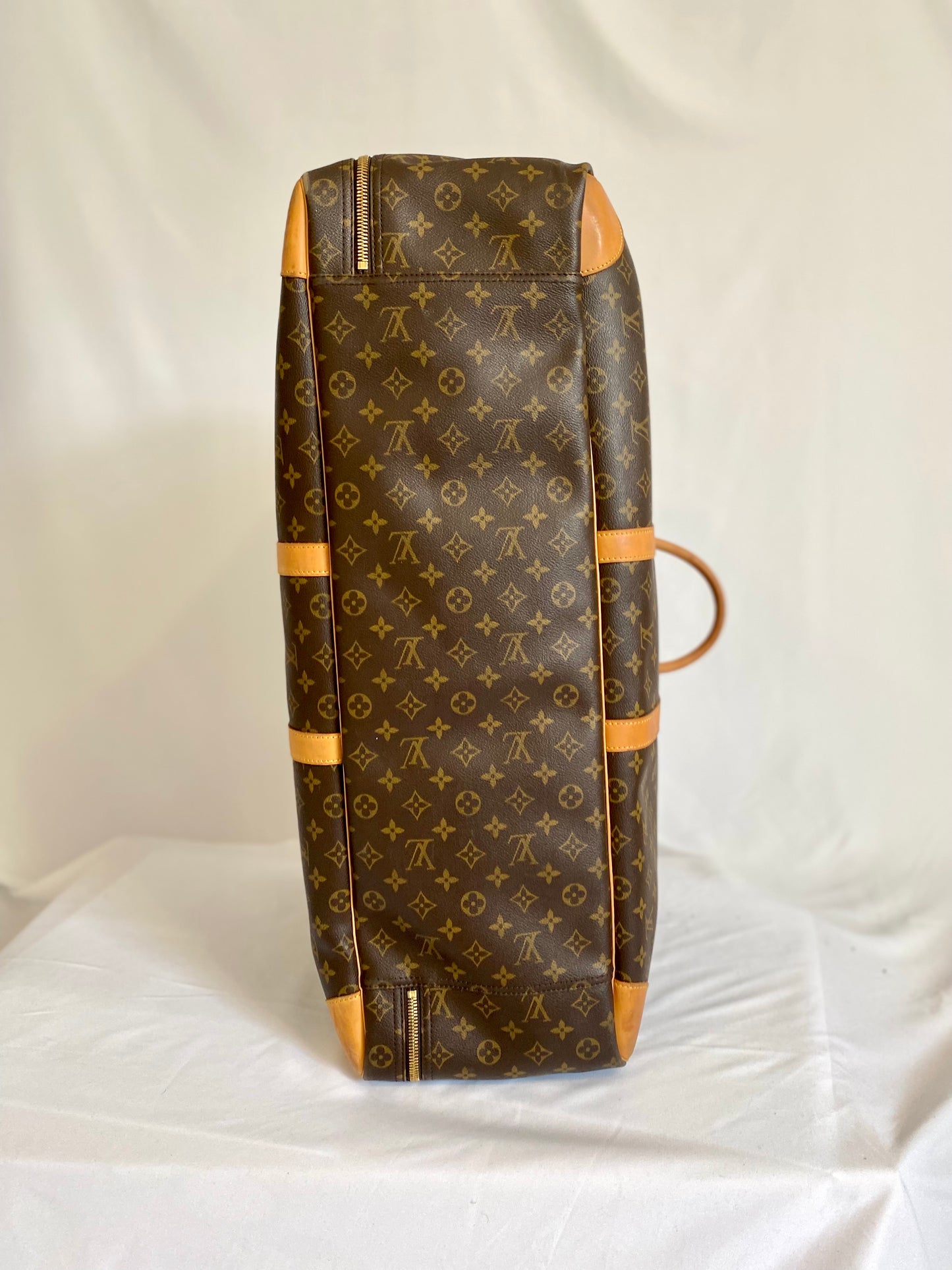 Louis Vuitton Sirius Luggage