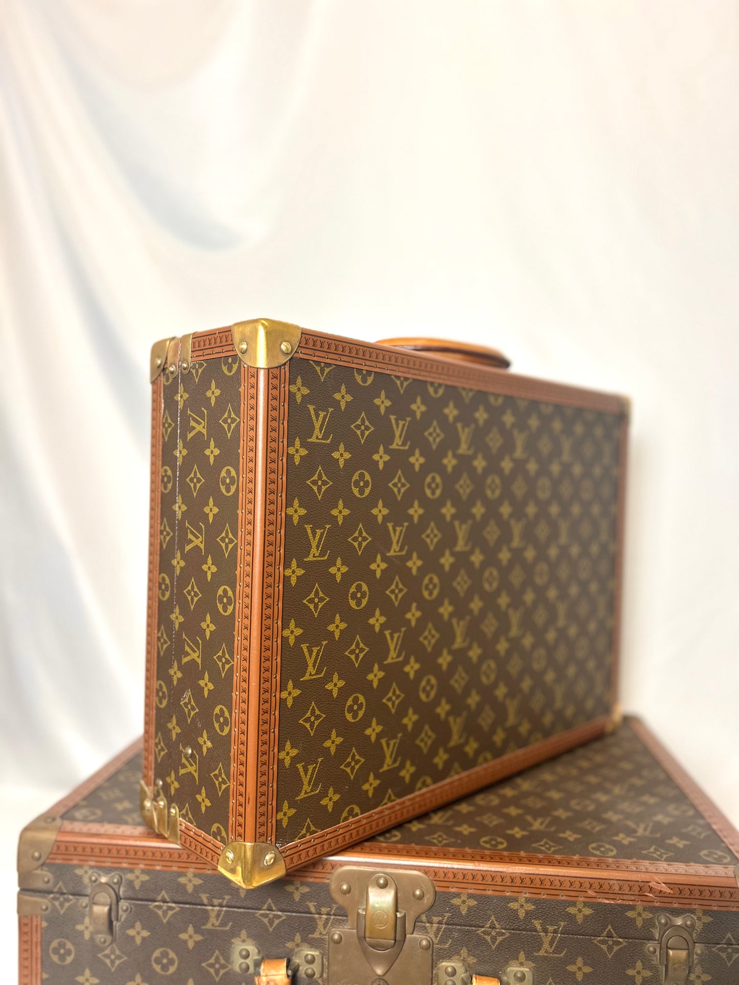 2 Louis Vuitton Trunks