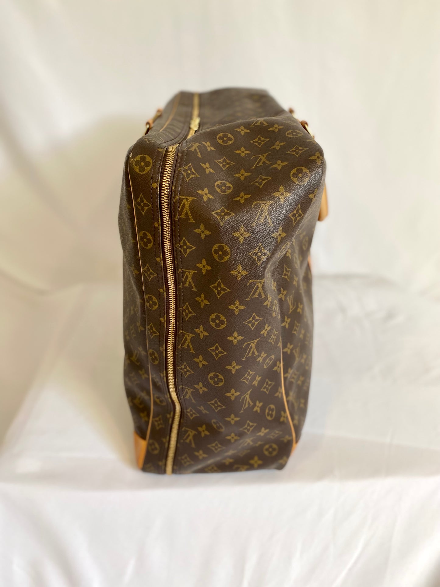 Louis Vuitton Sirius Luggage