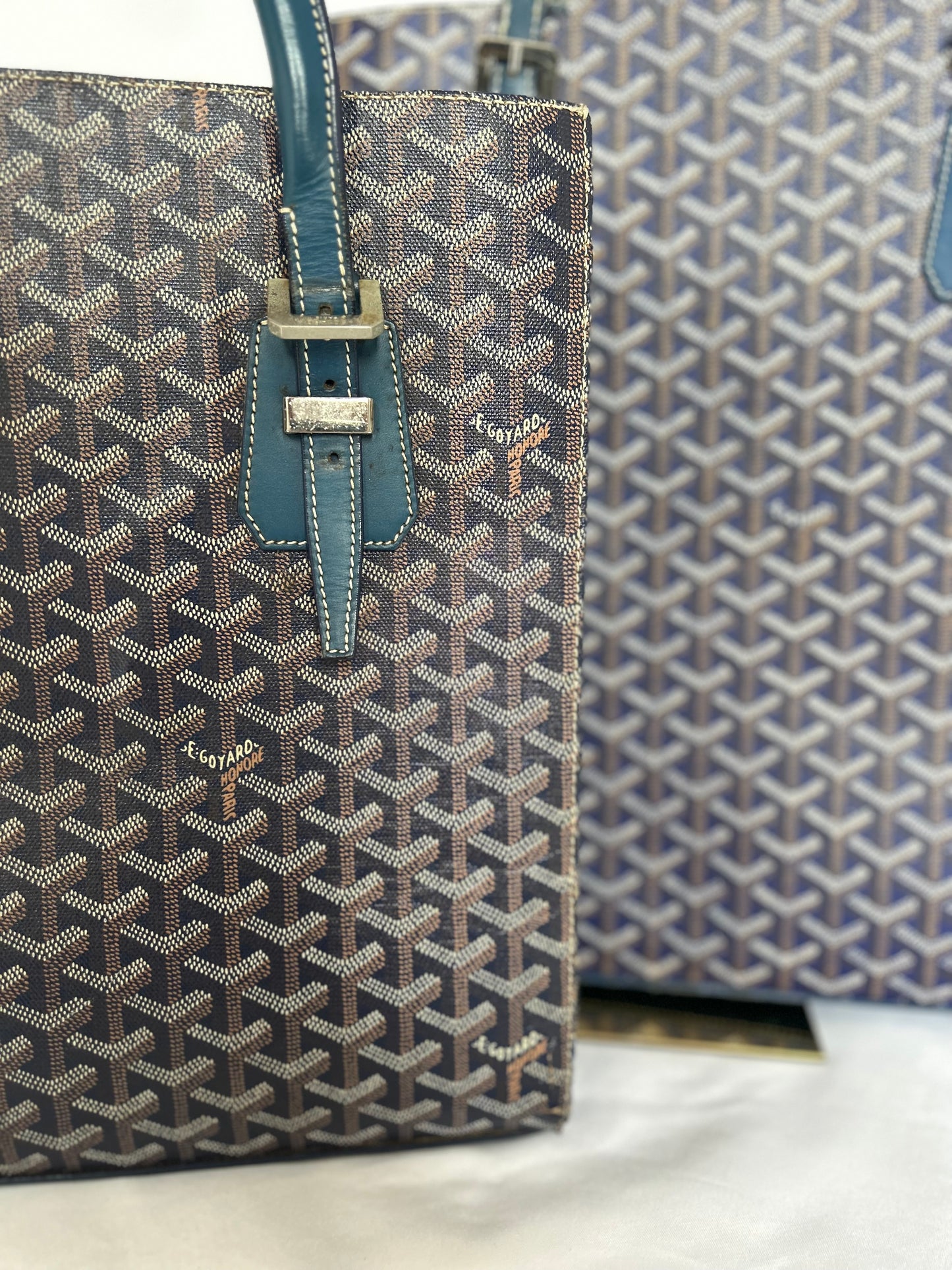 Goyard Comores Tote Bag PM (has chipped top corner)
