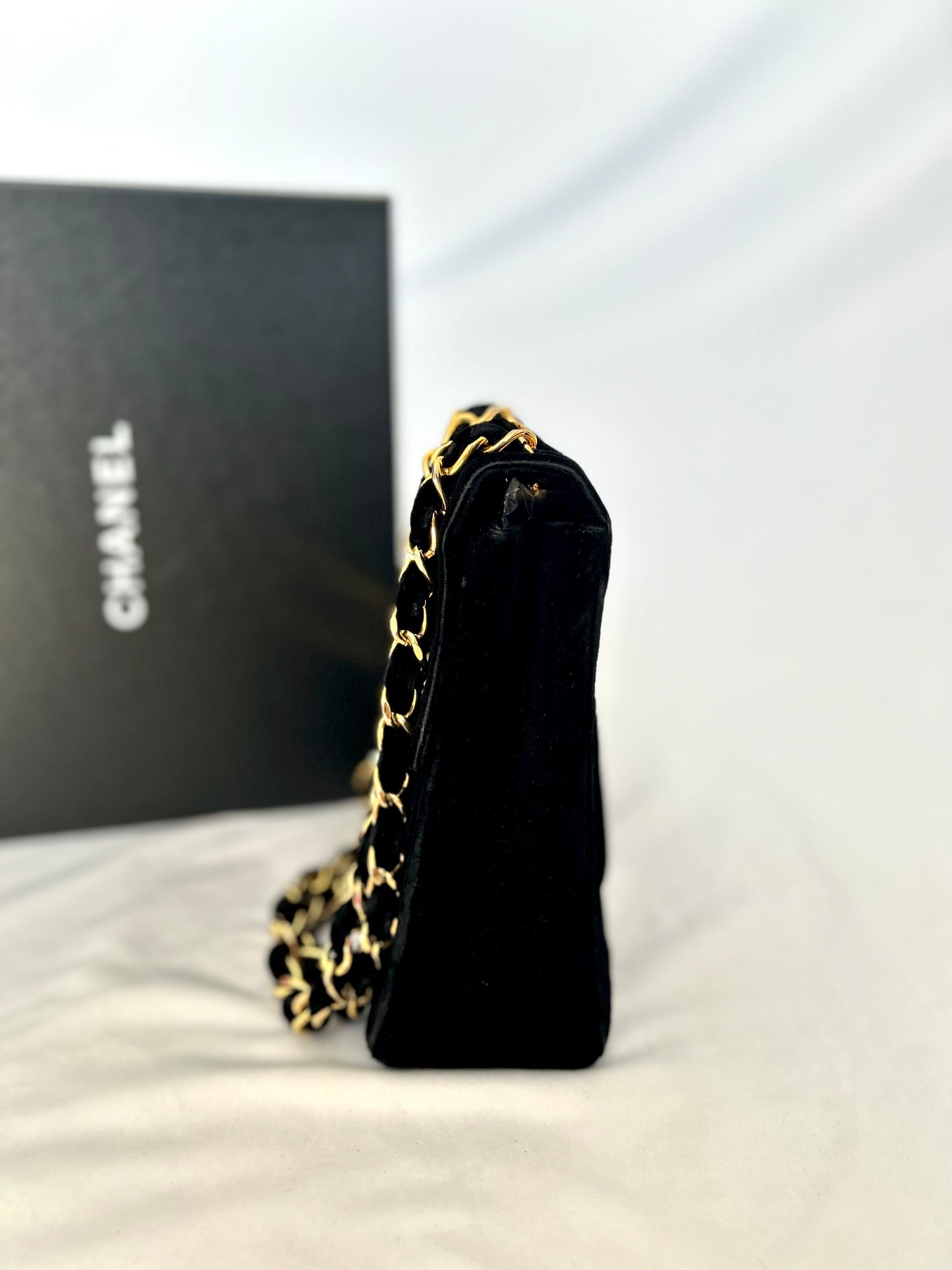 Chanel Velvet Velour Classic Jumbo 1994-1996