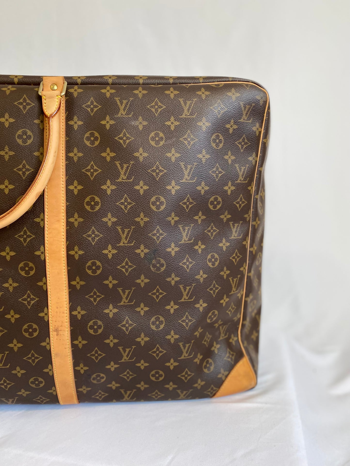 Louis Vuitton Sirius Luggage