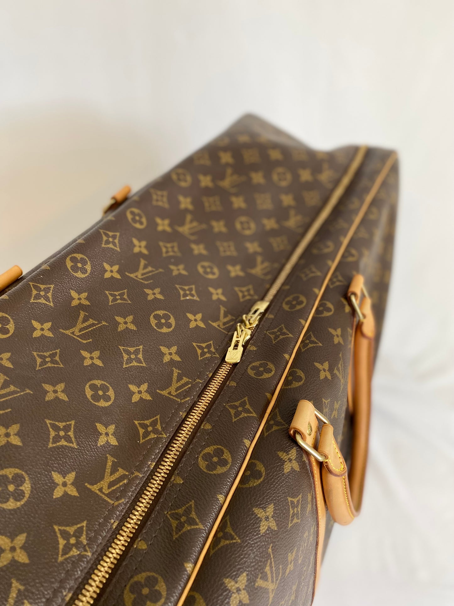 Louis Vuitton Sirius Luggage