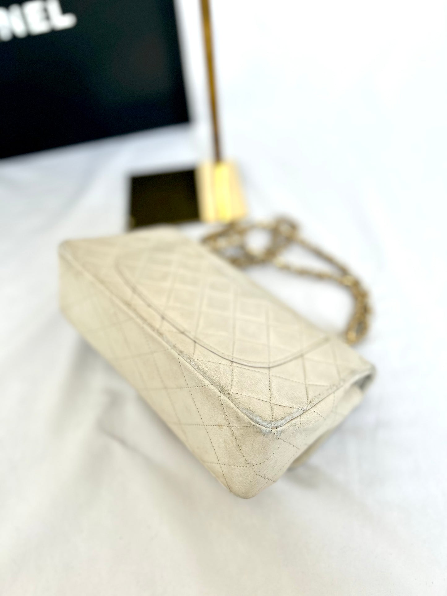 White Vintage Chanel Preloved Designer Lambskin Medium Classic Flap