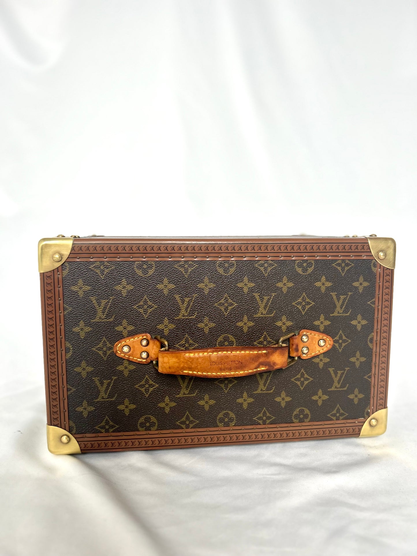Louis Vuitton Vanity Boite Pharmacies Trunk
