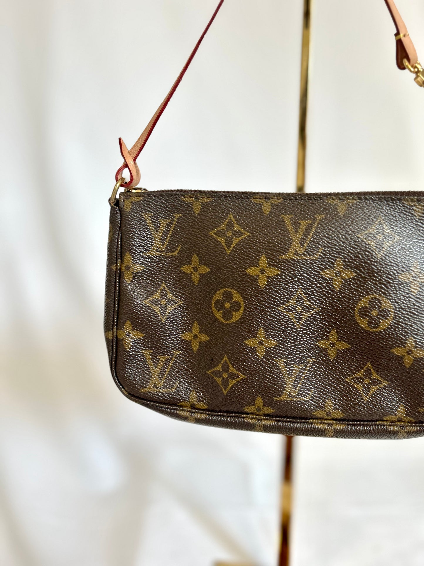 Louis Vuitton Pochette Accessoire