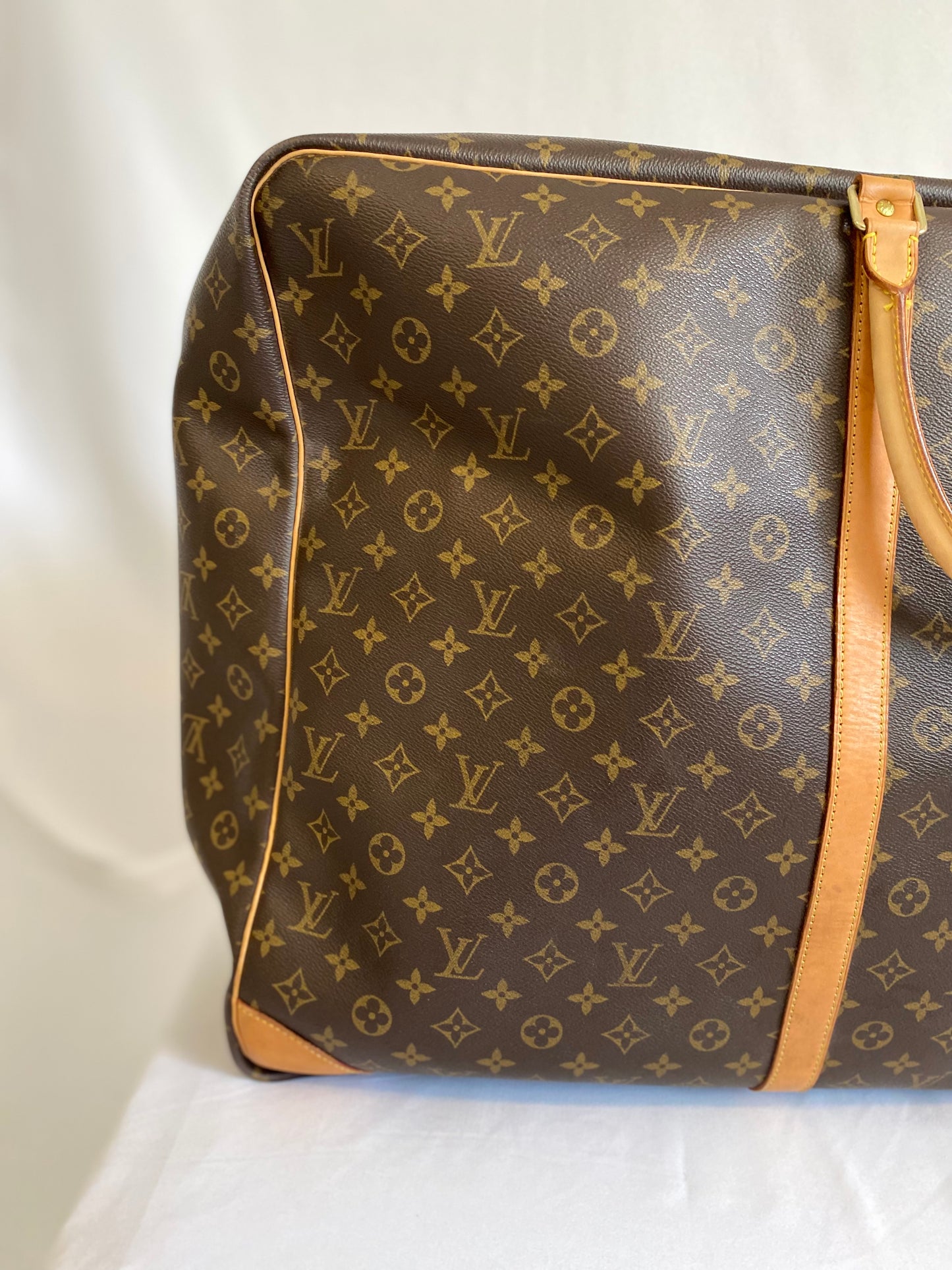 Louis Vuitton Sirius Luggage