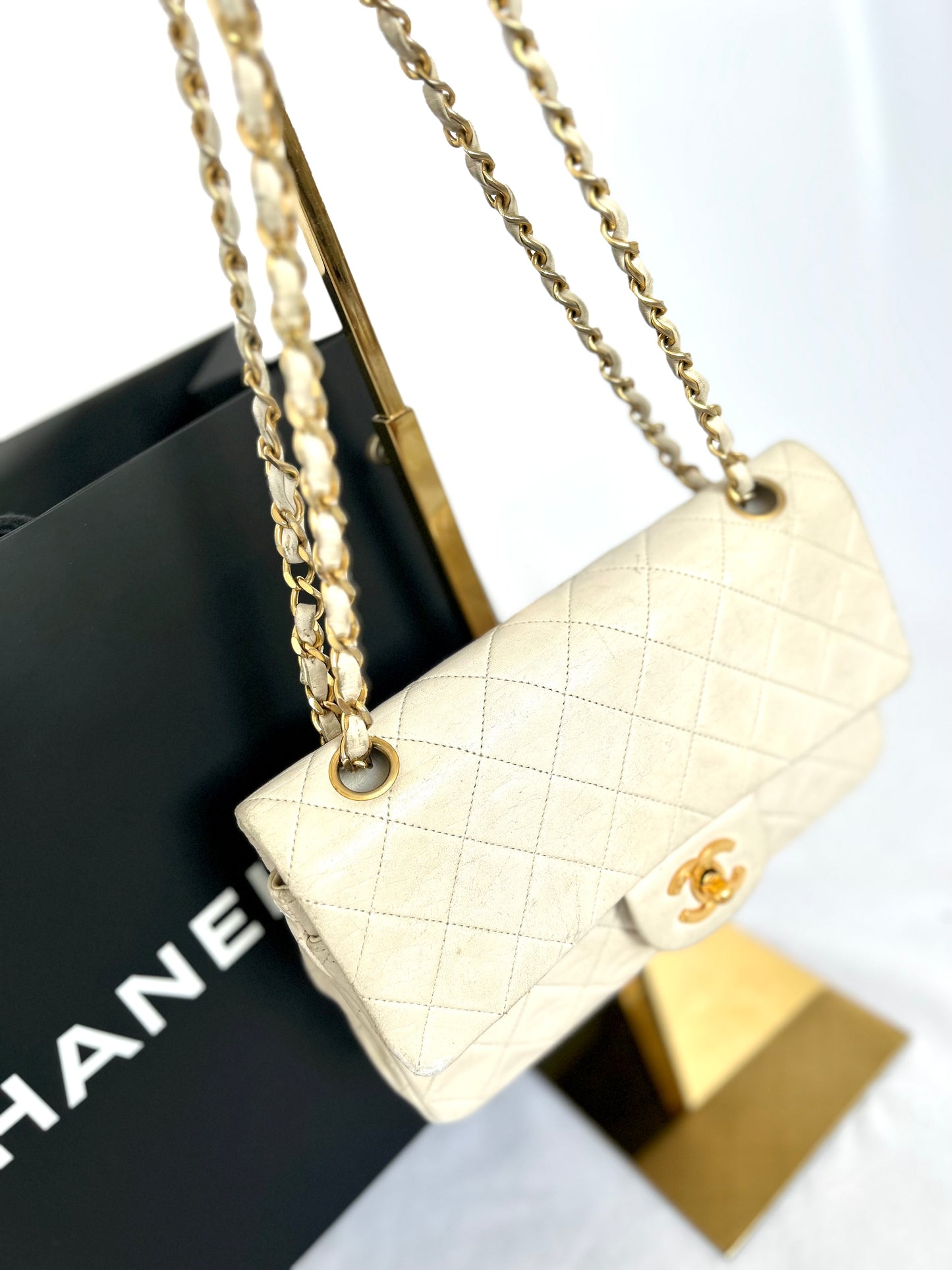 White Vintage Chanel Preloved Designer Lambskin Medium Classic Flap