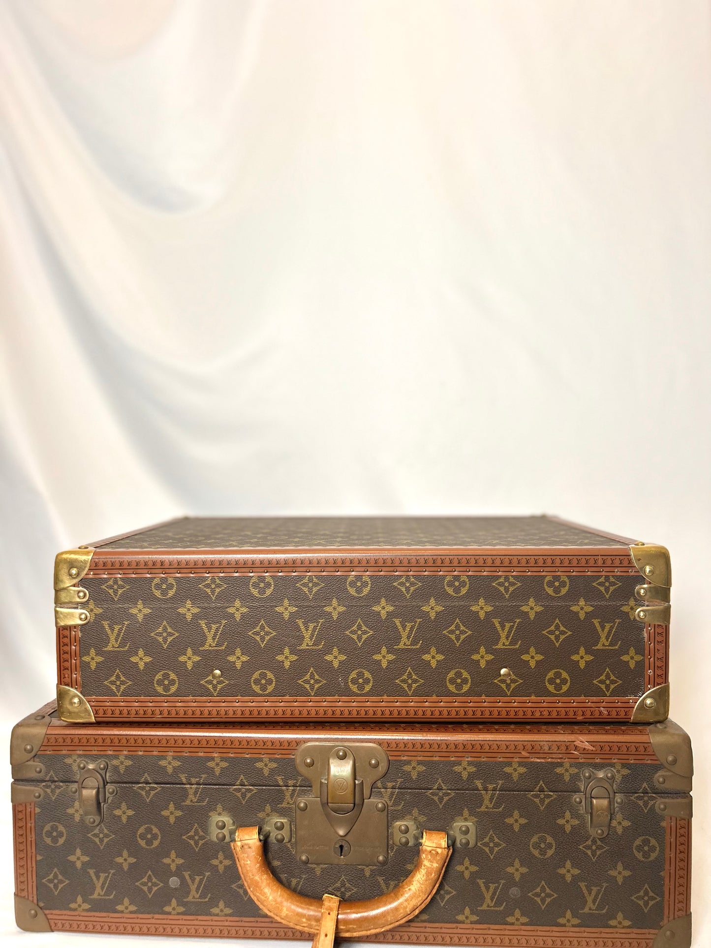 2 Louis Vuitton Trunks