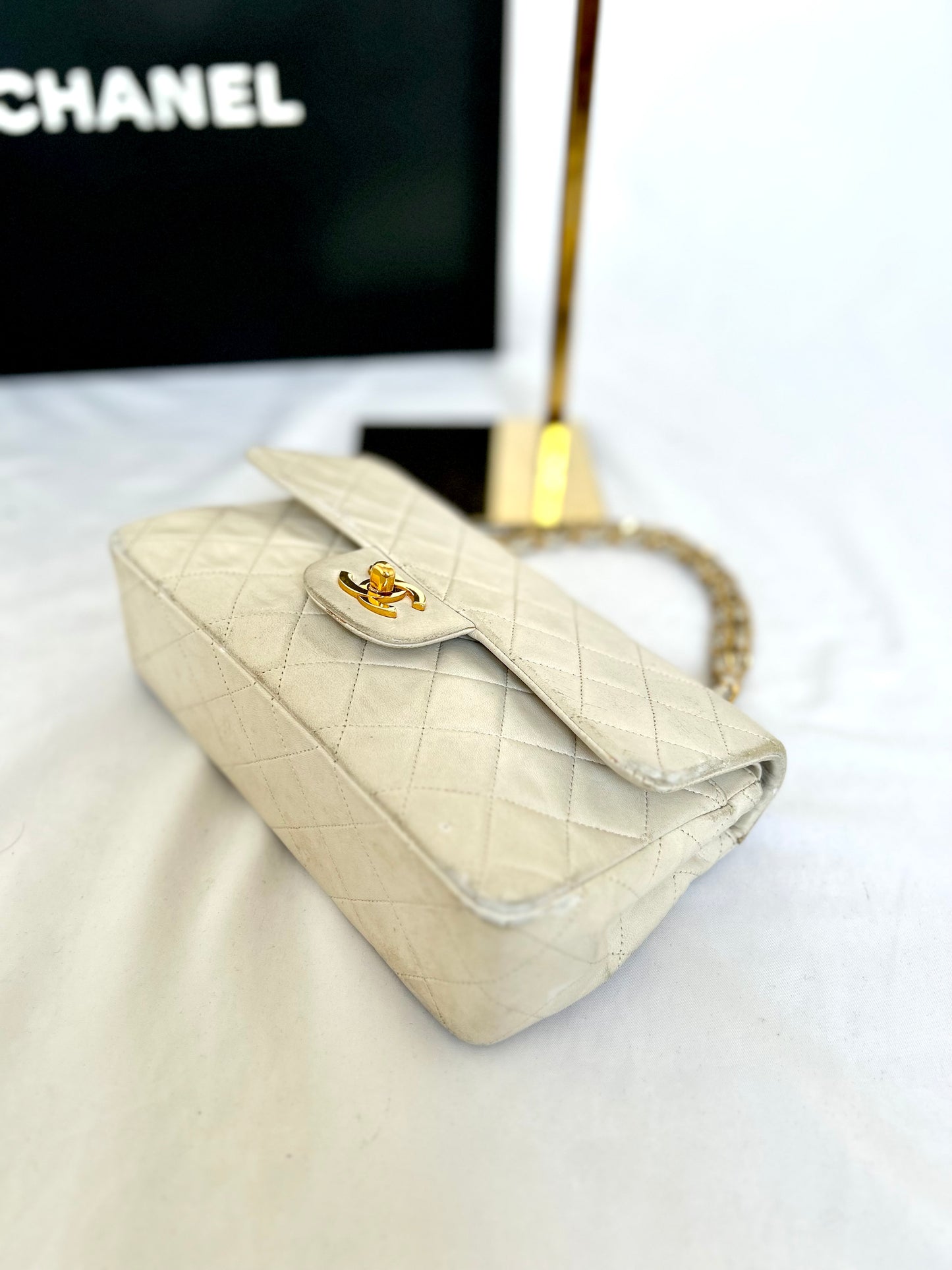 White Vintage Chanel Preloved Designer Lambskin Medium Classic Flap