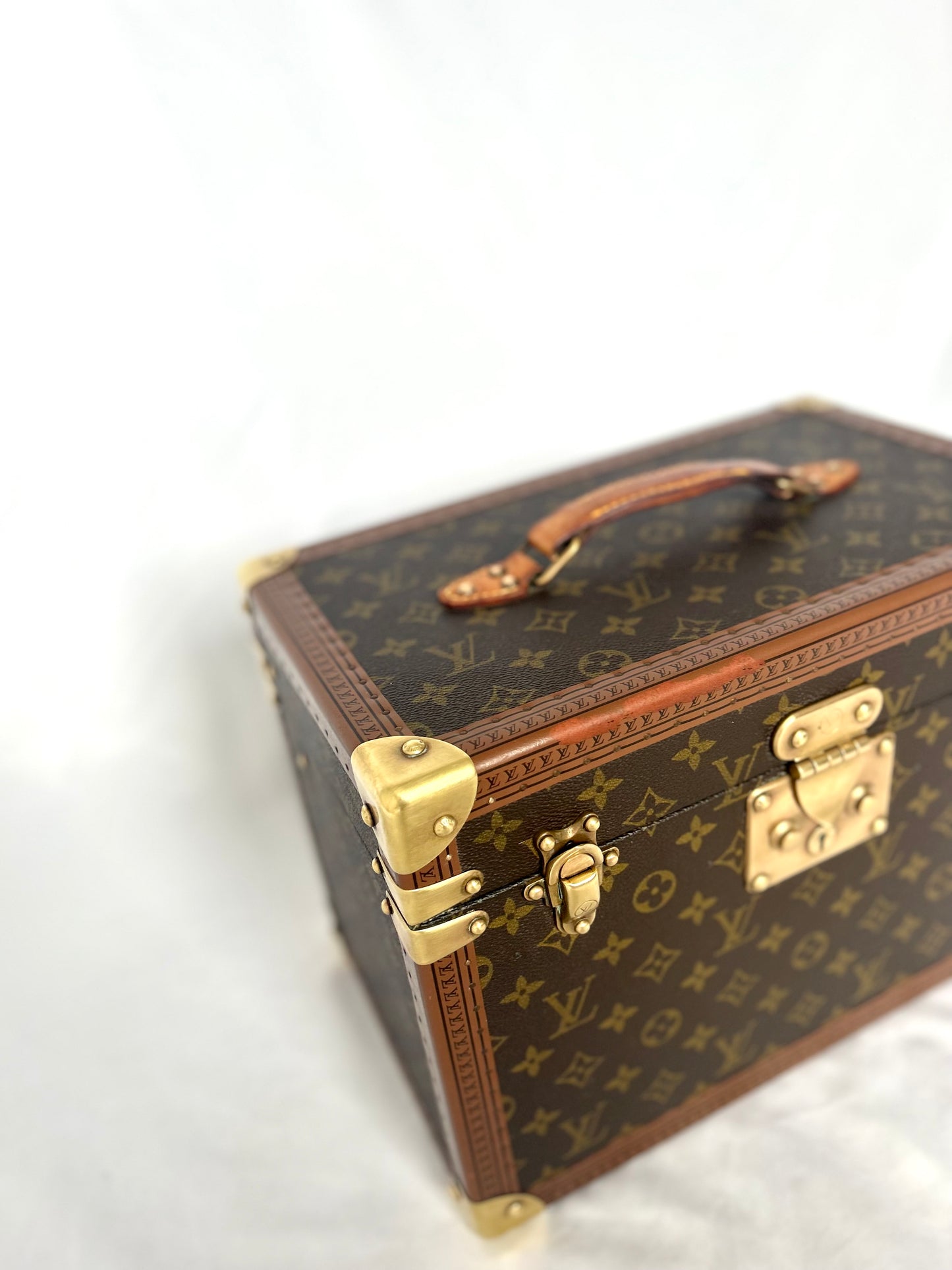 Louis Vuitton Vanity Boite Pharmacies Trunk
