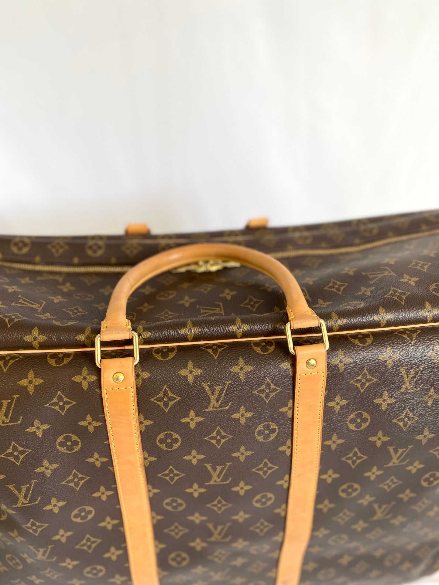 Louis Vuitton Sirius Luggage